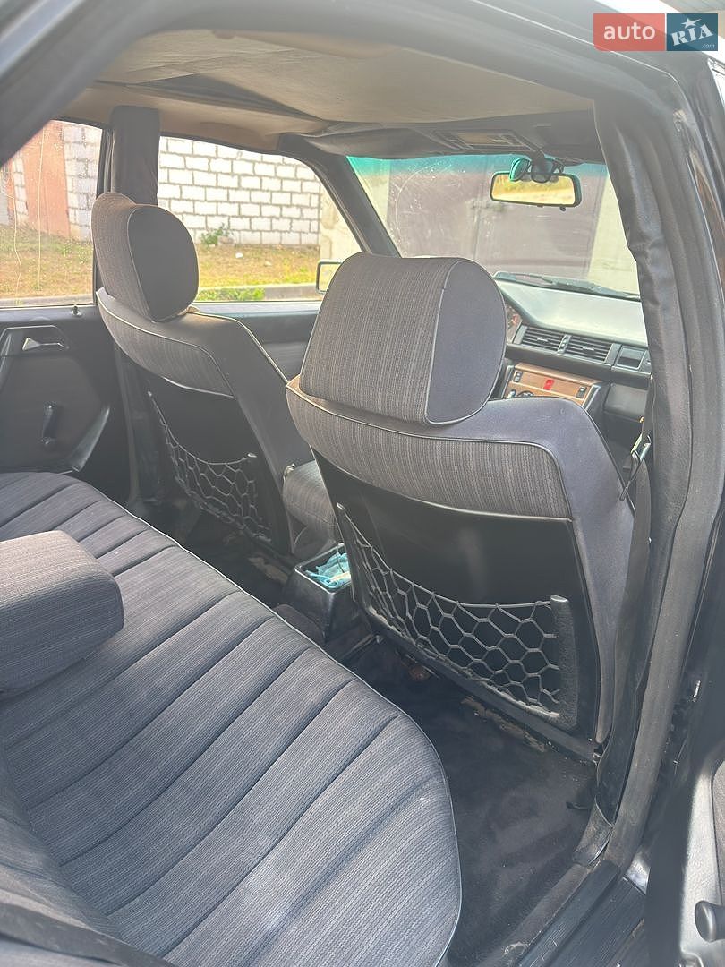 Mercedes-Benz E-Class 1987 VIN WDB1240301A640882 фото оголошення 8 з 15