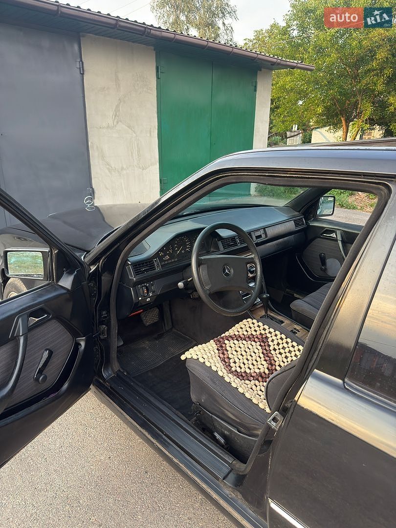 Mercedes-Benz E-Class 1987 VIN WDB1240301A640882 фото оголошення 11 з 15