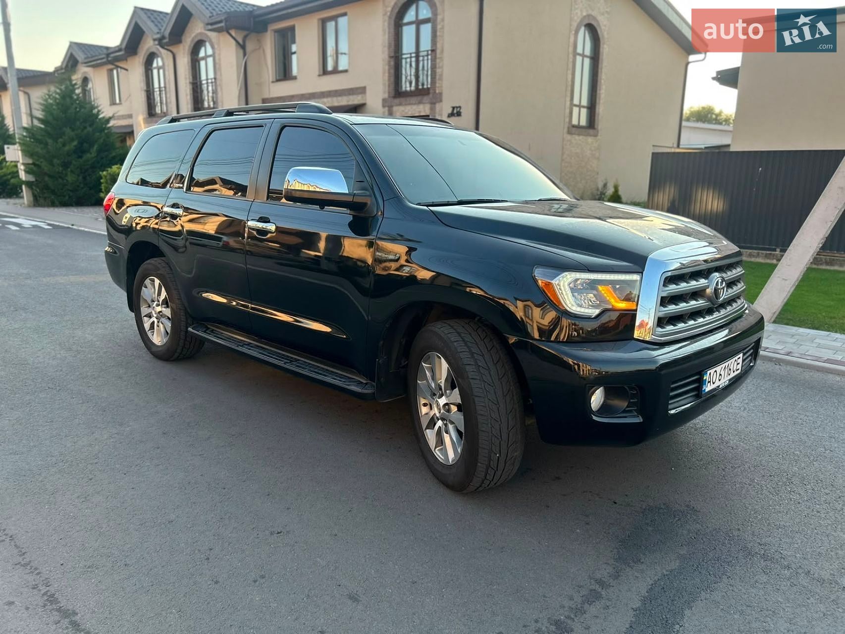 Toyota Sequoia 2016 VIN 5TDJY5G11GS144804 фото оголошення 51 з 92