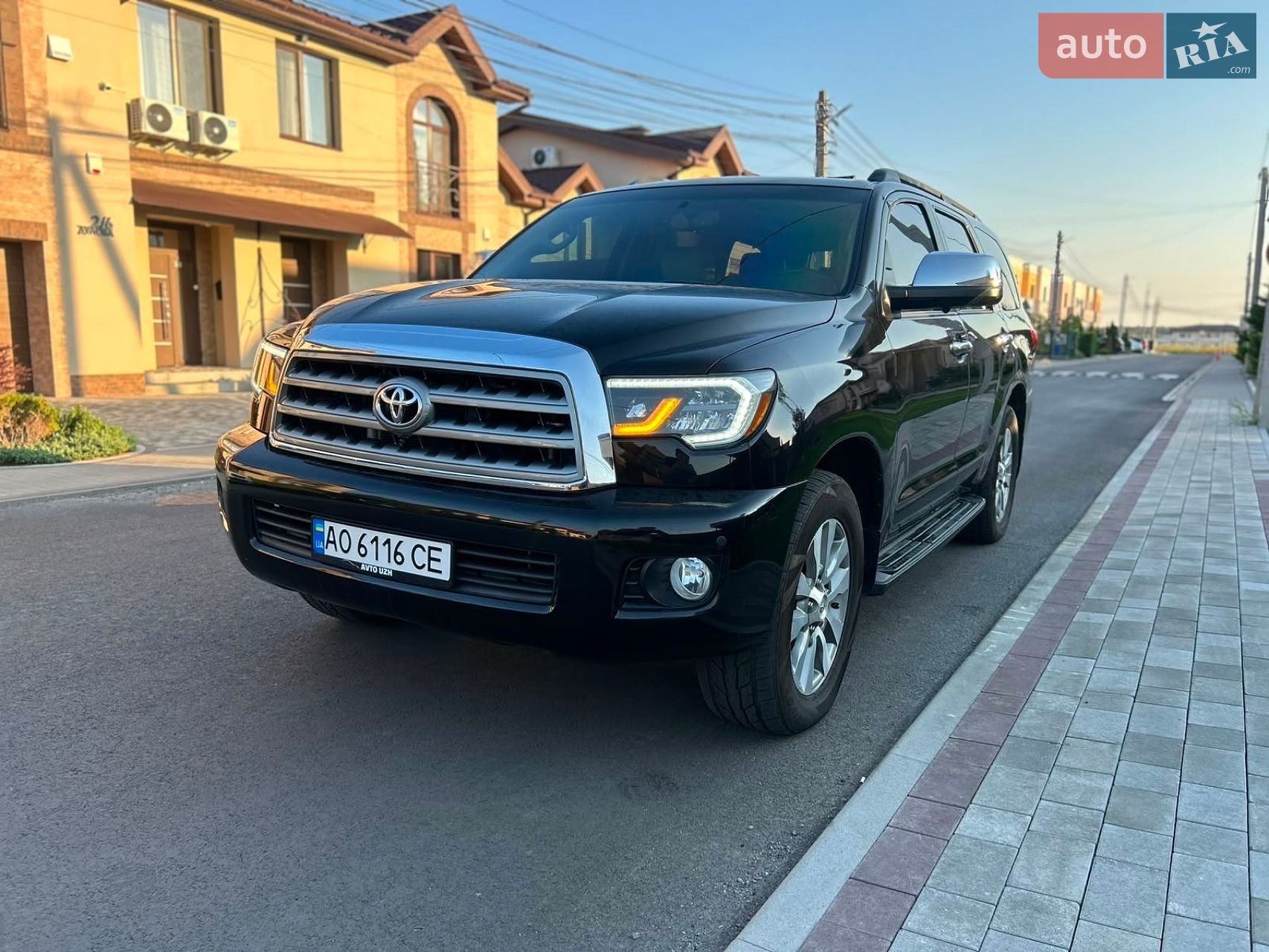 Toyota Sequoia 2016 VIN 5TDJY5G11GS144804 фото оголошення 49 з 92