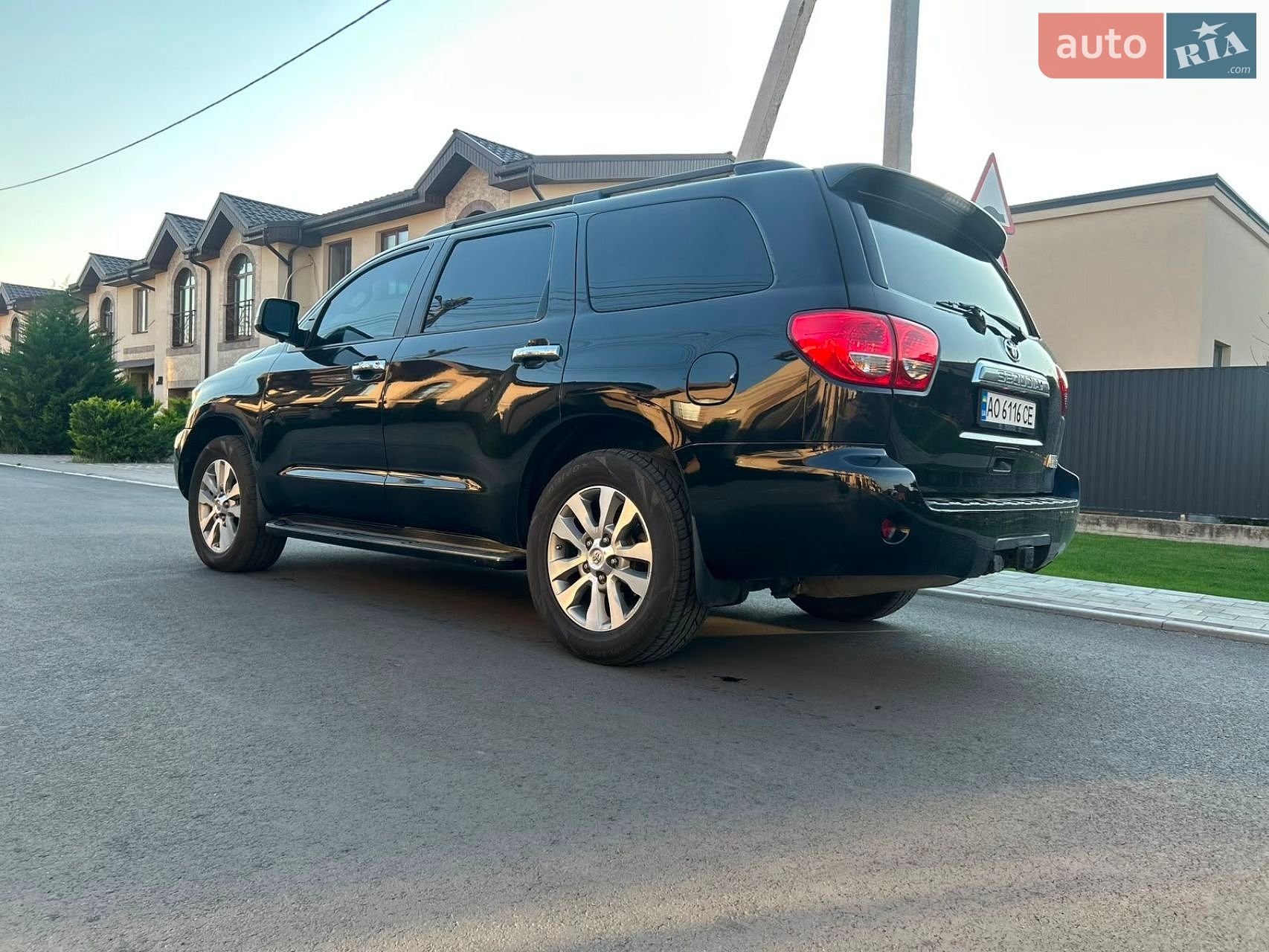 Toyota Sequoia 2016 VIN 5TDJY5G11GS144804 фото оголошення 53 з 92