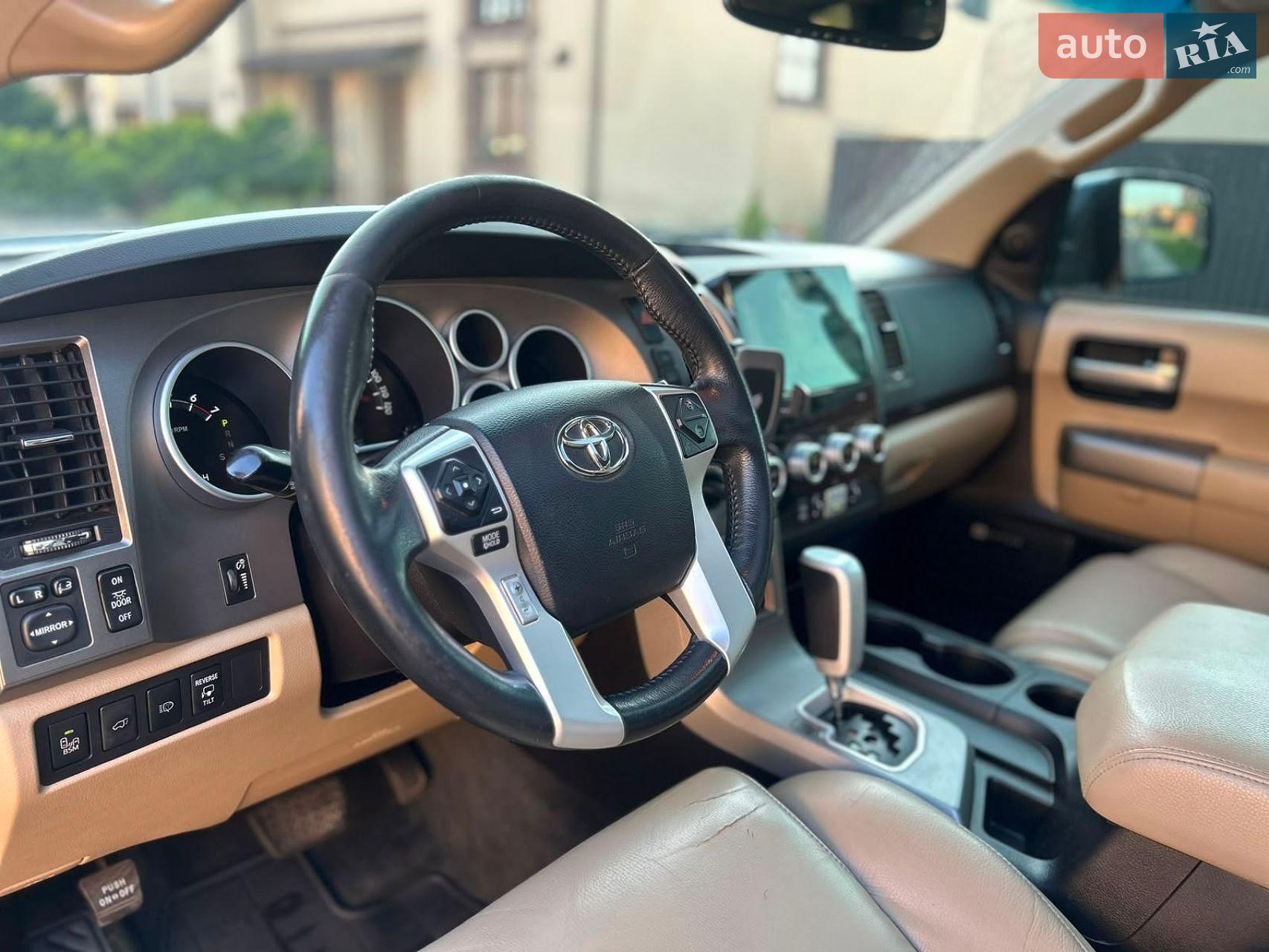 Toyota Sequoia 2016 VIN 5TDJY5G11GS144804 фото оголошення 61 з 92