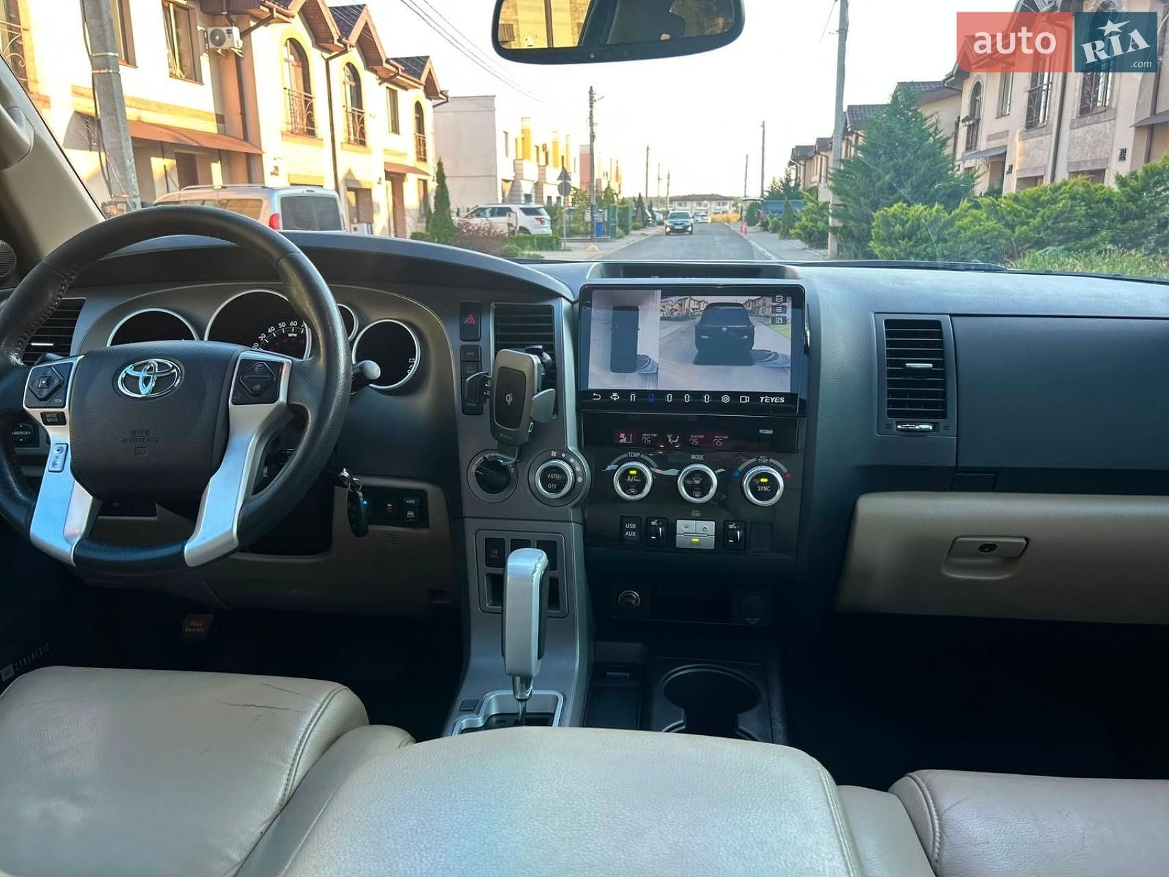 Toyota Sequoia 2016 VIN 5TDJY5G11GS144804 фото оголошення 74 з 92