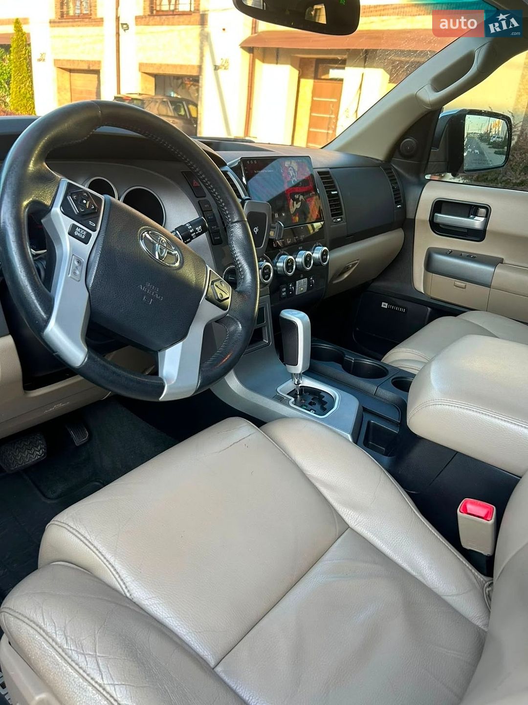 Toyota Sequoia 2016 VIN 5TDJY5G11GS144804 фото оголошення 83 з 92