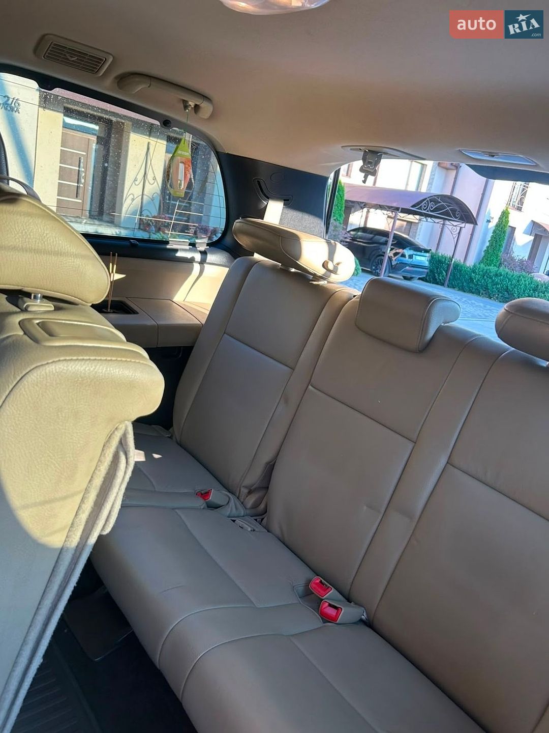 Toyota Sequoia 2016 VIN 5TDJY5G11GS144804 фото оголошення 92 з 92