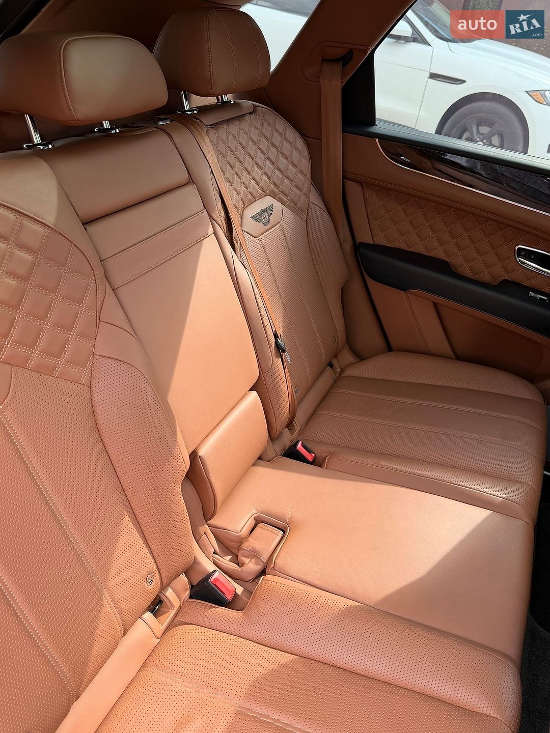 Bentley Bentayga 2022 VIN SJAAM2ZV4NC013134 фото оголошення 27 з 27
