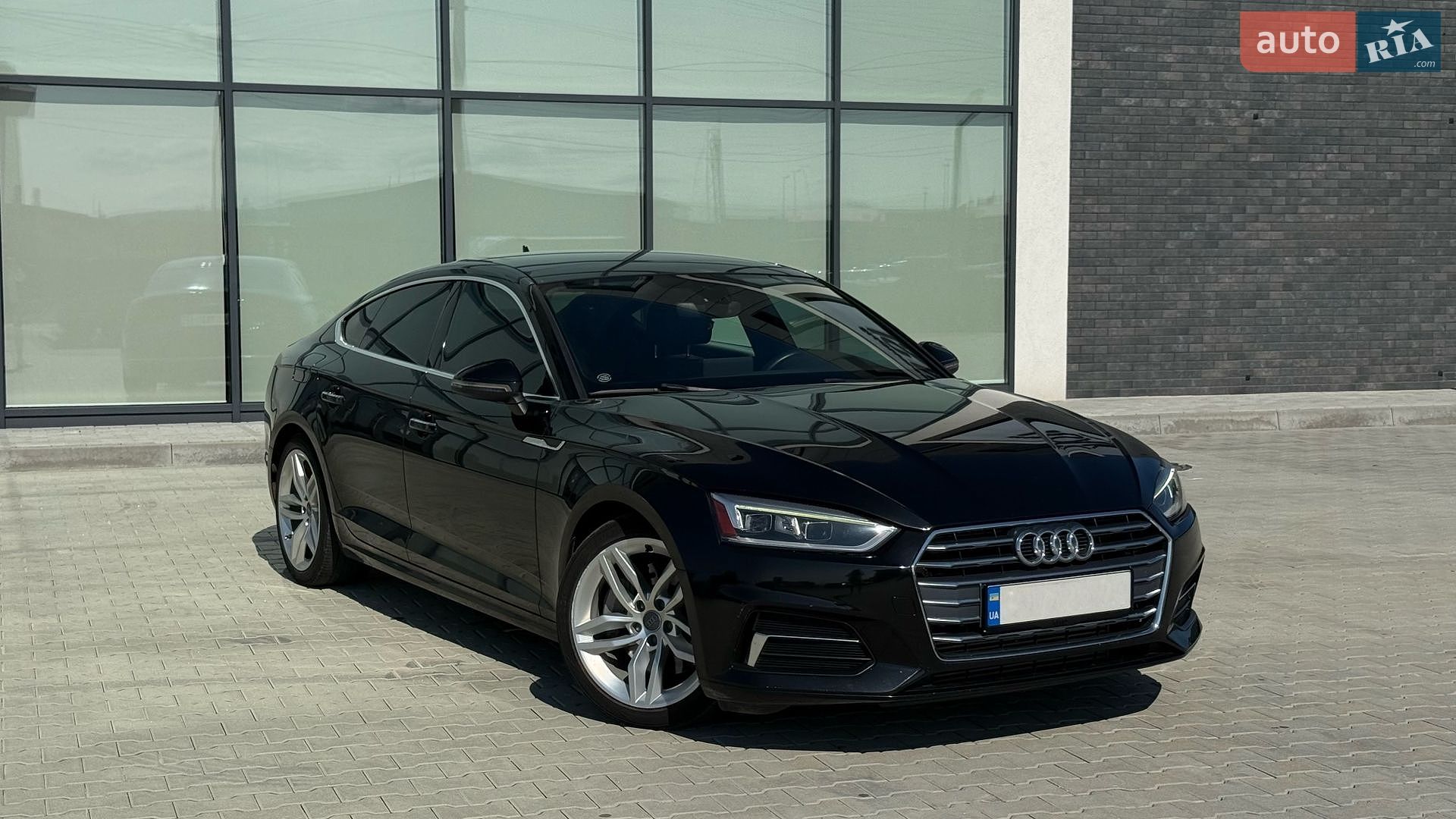 Audi A5 2018 VIN WAUANCF56KA015493 фото оголошення 2 з 45