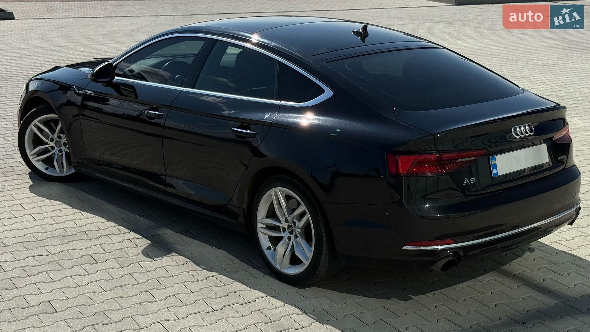 Audi A5 2018 VIN WAUANCF56KA015493 фото оголошення 11 з 45