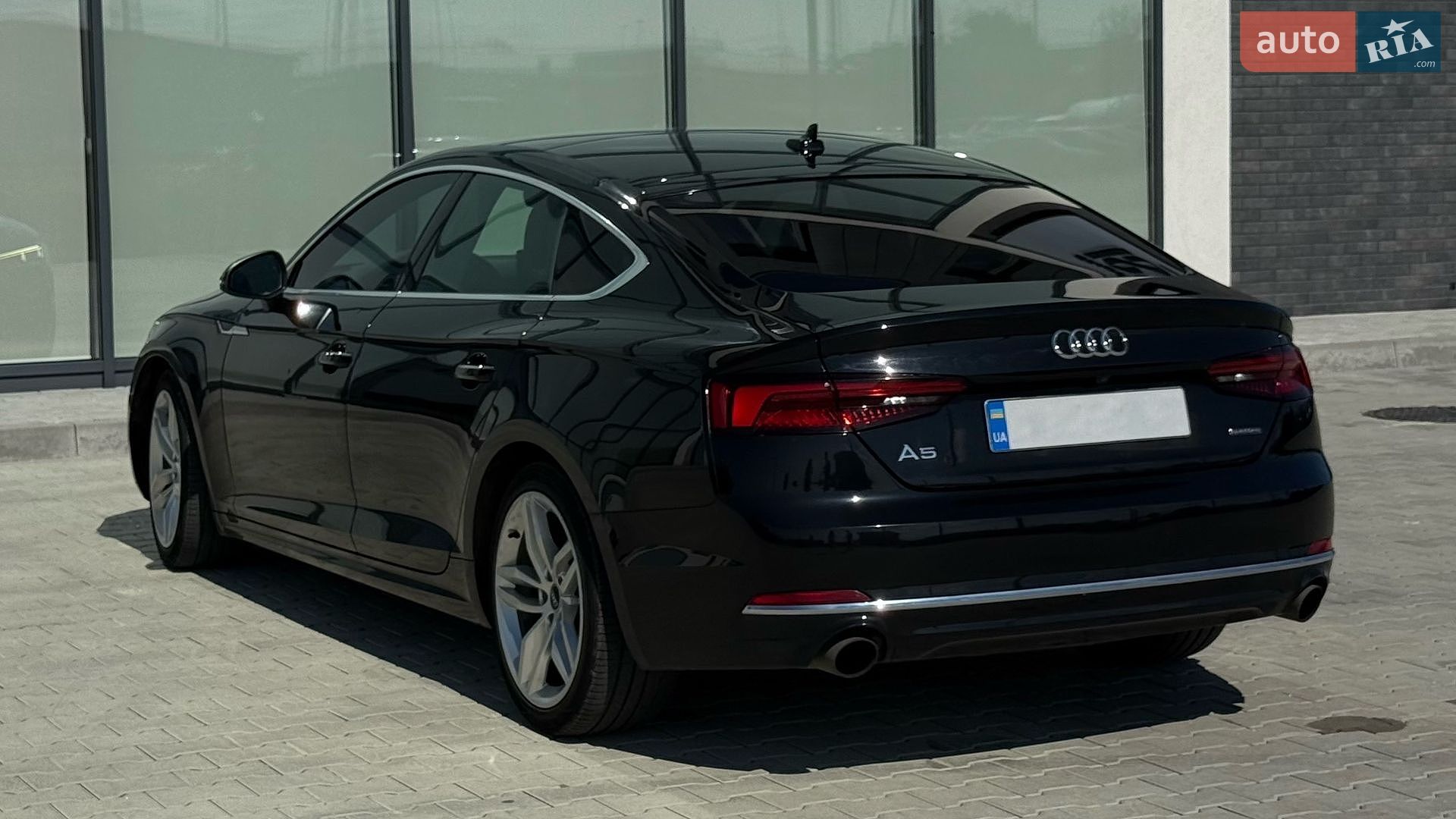 Audi A5 2018 VIN WAUANCF56KA015493 фото оголошення 13 з 45