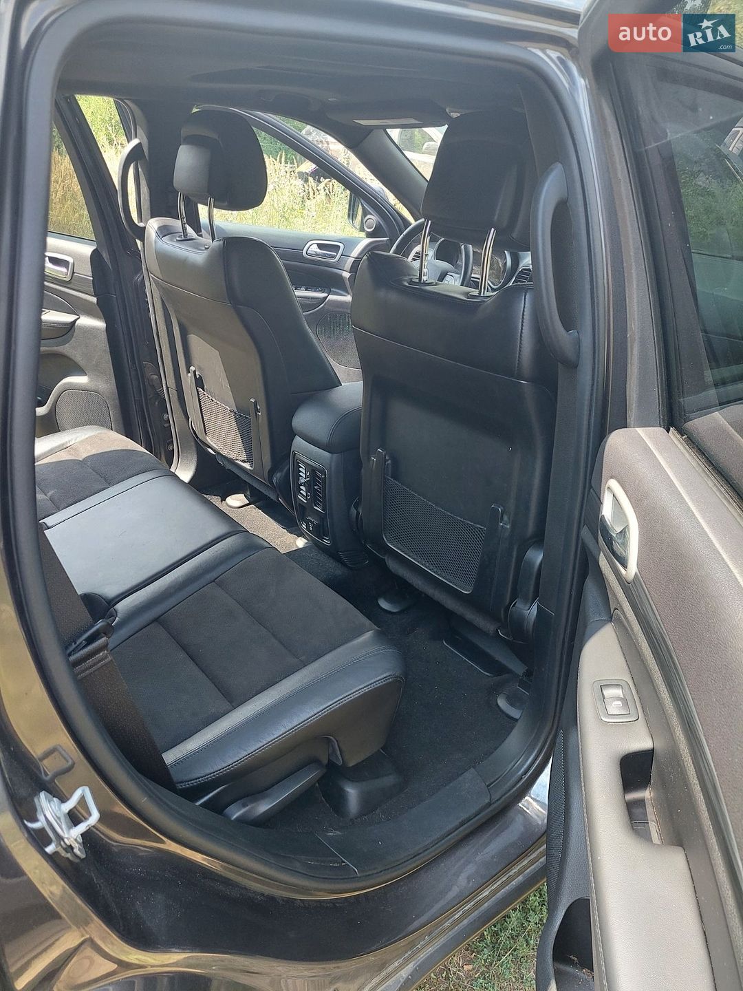 Jeep Grand Cherokee 2020 VIN 1C4RJFAG4LC414145 фото оголошення 3 з 10