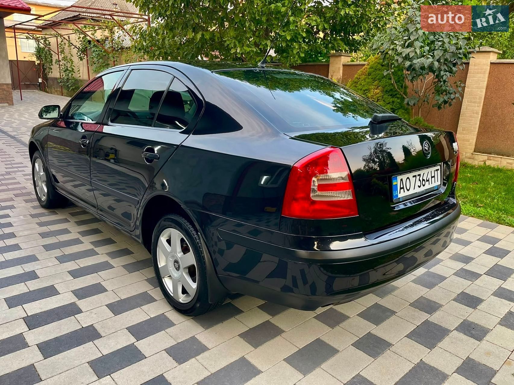 Skoda Octavia 2008 VIN TMBCA41Z88B157550 фото оголошення 2 з 11