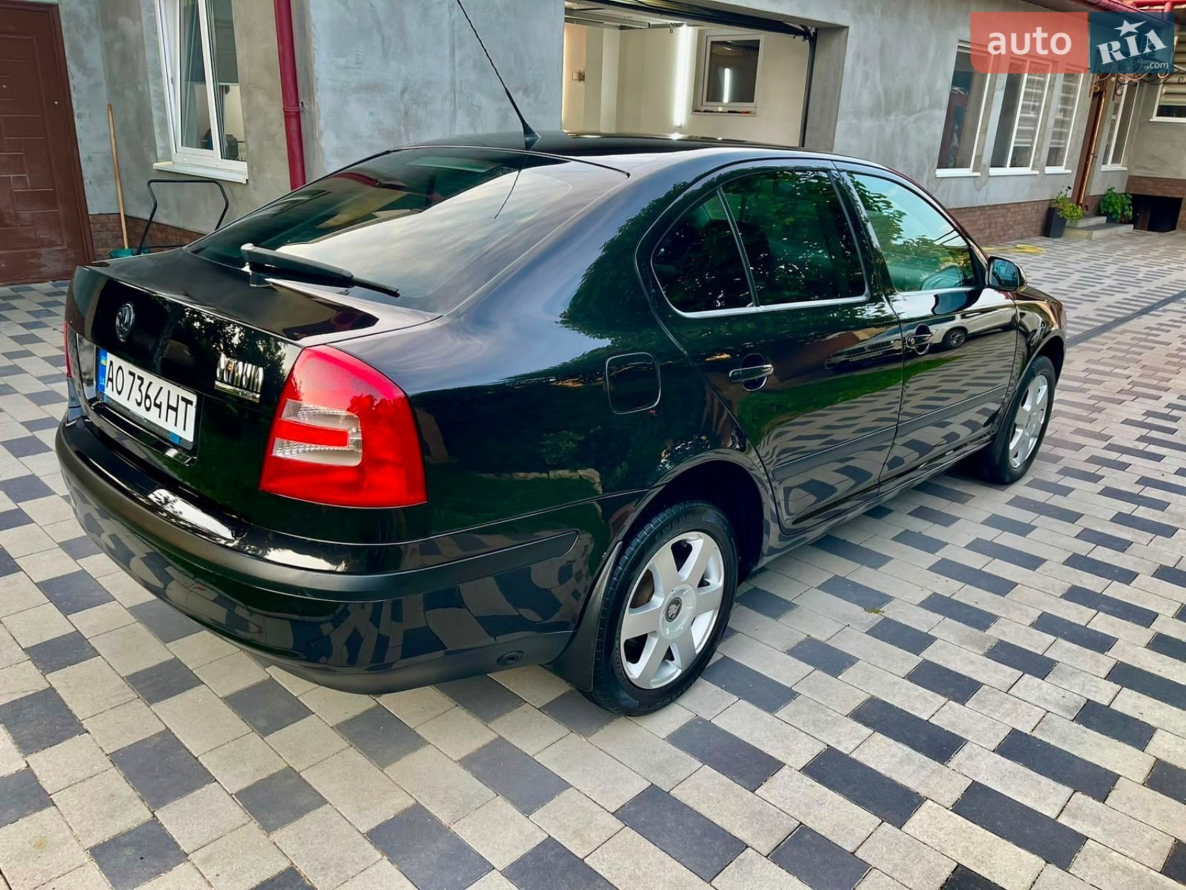 Skoda Octavia 2008 VIN TMBCA41Z88B157550 фото оголошення 9 з 11