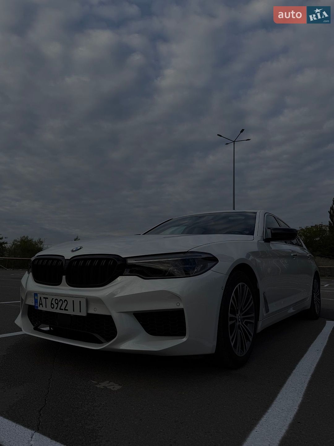 BMW 5 Series 2017 VIN WBAJE7C37HG890520 фото оголошення 22 з 36