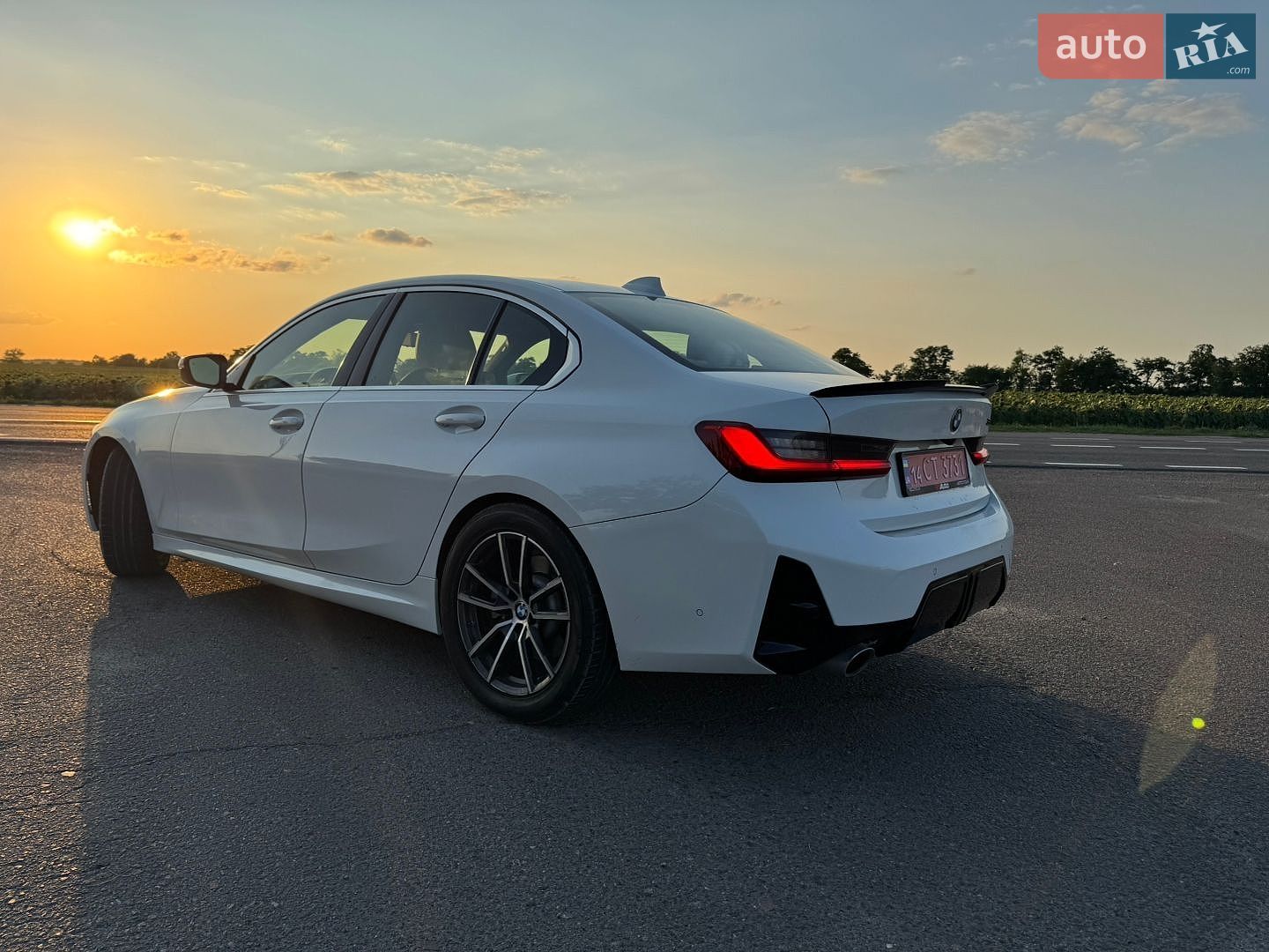 BMW 3 Series 2020 VIN 3MW5R1J05L8B07391 фото оголошення 9 з 18