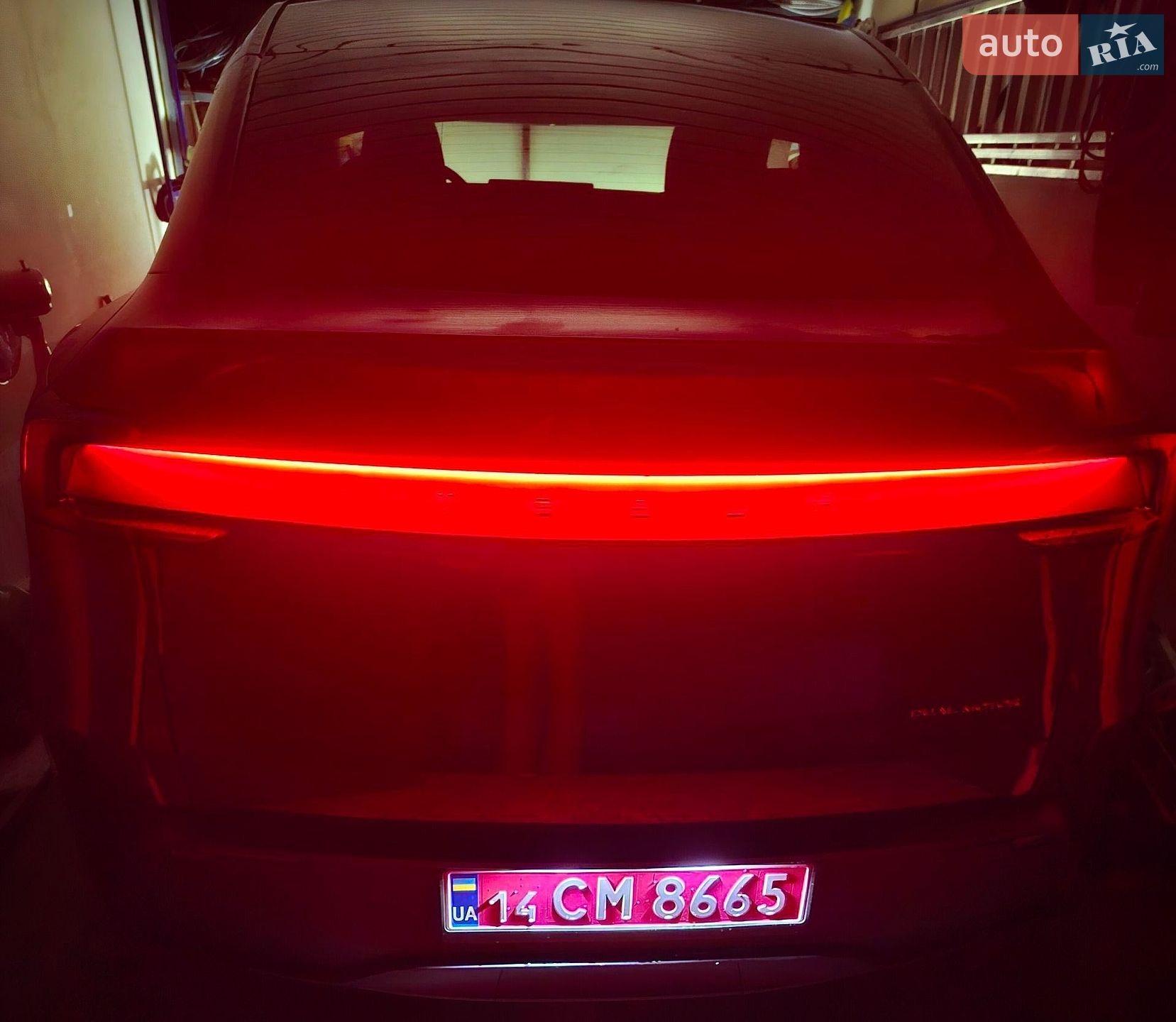 Tesla Model Y 2025 VIN 7SAYGDEE3TF446601 фото оголошення 12 з 18