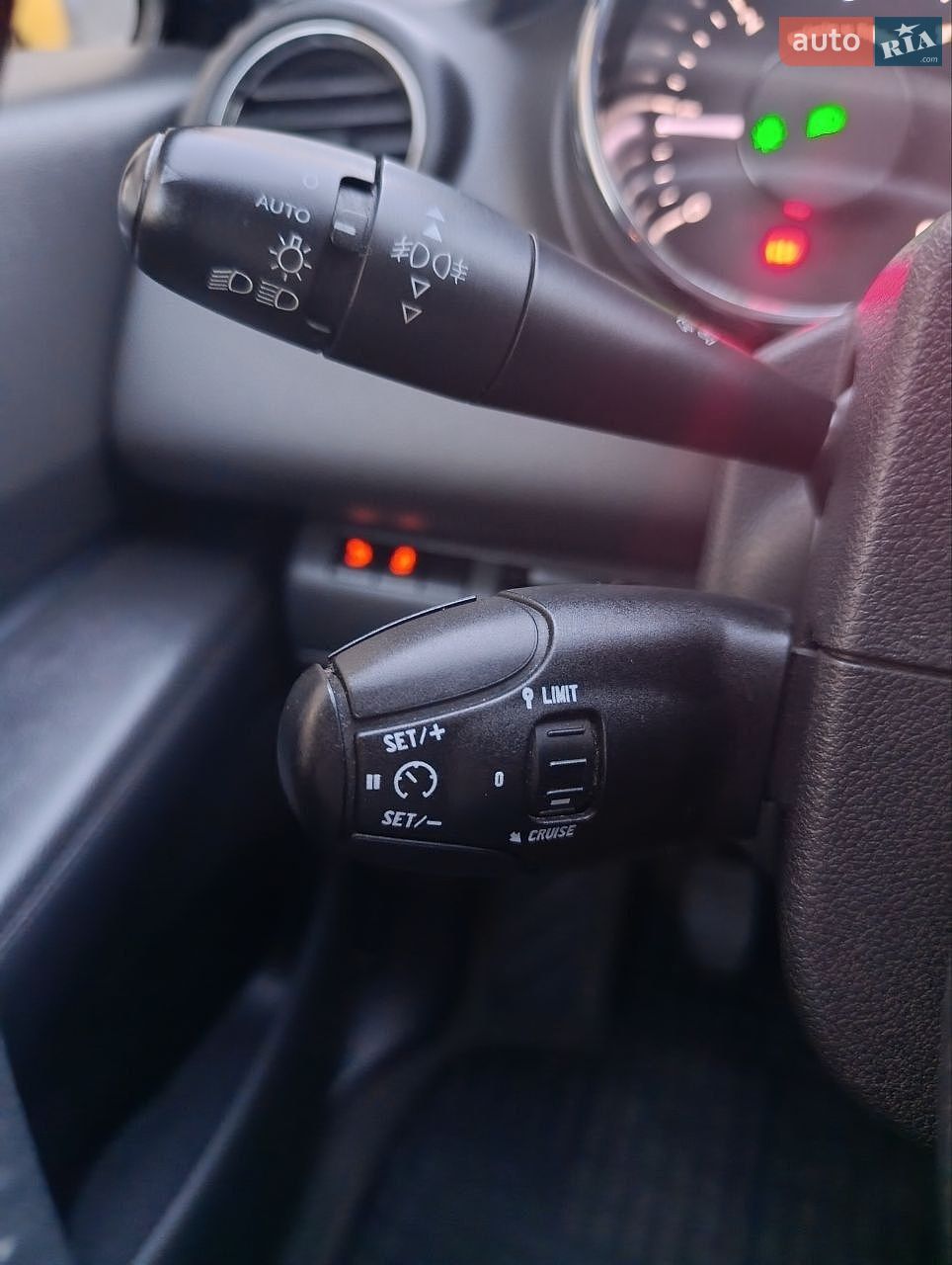 Peugeot 3008 2013 VIN VF30URHE8DS090820 фото оголошення 27 з 32