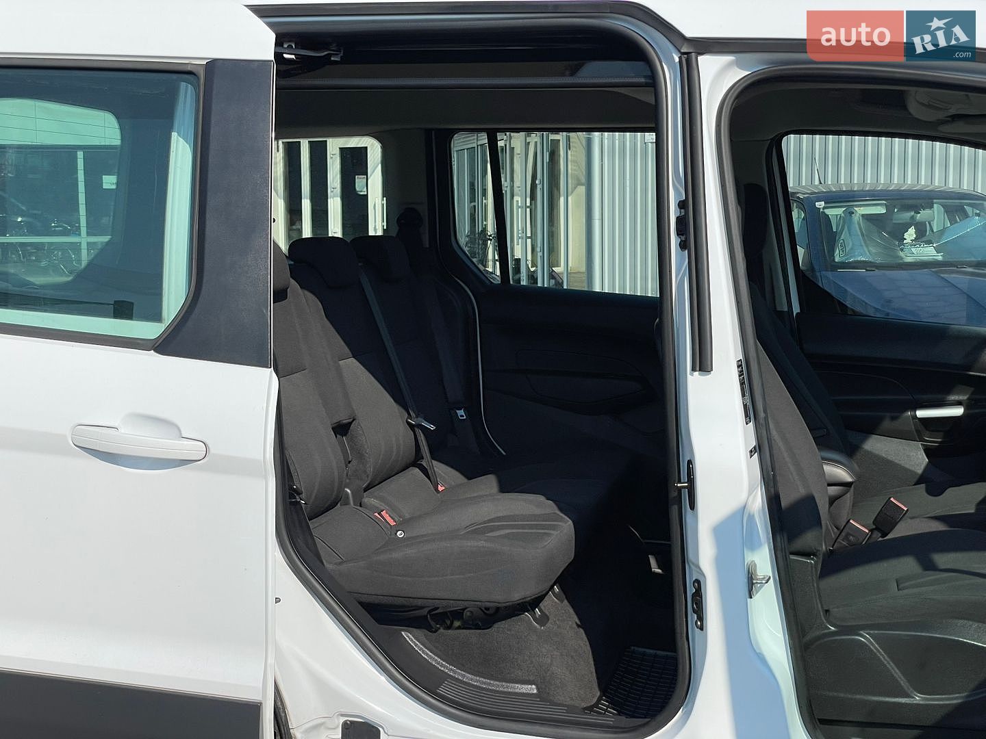 Ford Tourneo Connect 2015 VIN WF0TXXWPGTFD59303 фото оголошення 10 з 35