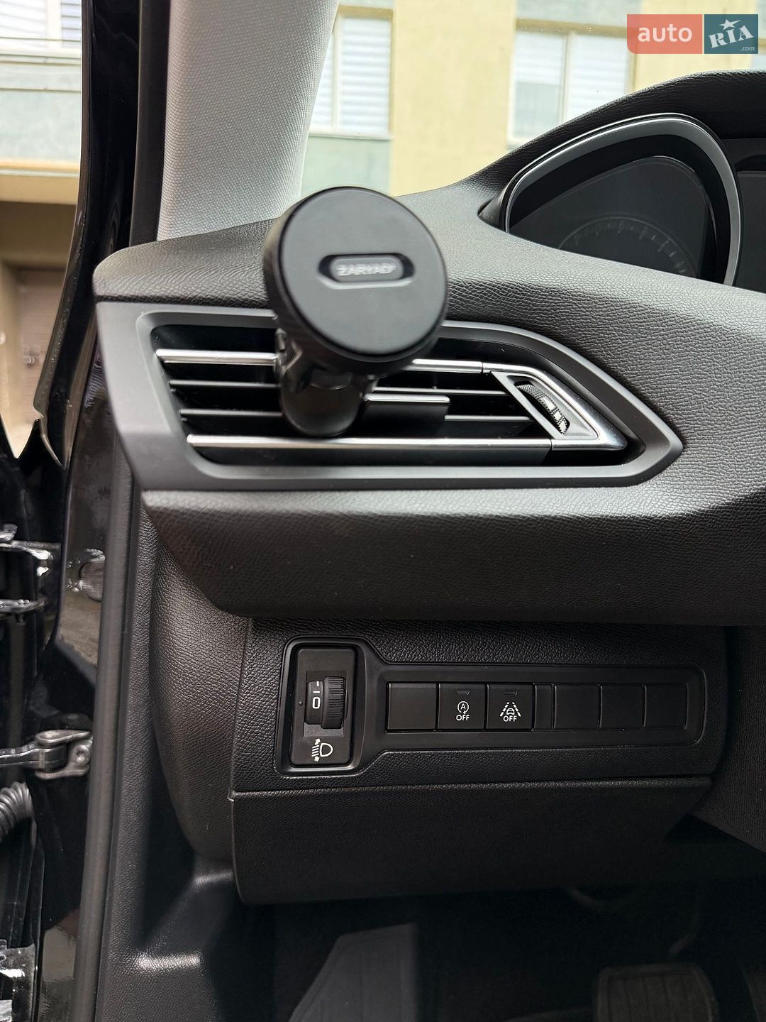 Peugeot 308 2019 VIN VF3LCYHZRKS521928 фото оголошення 9 з 16