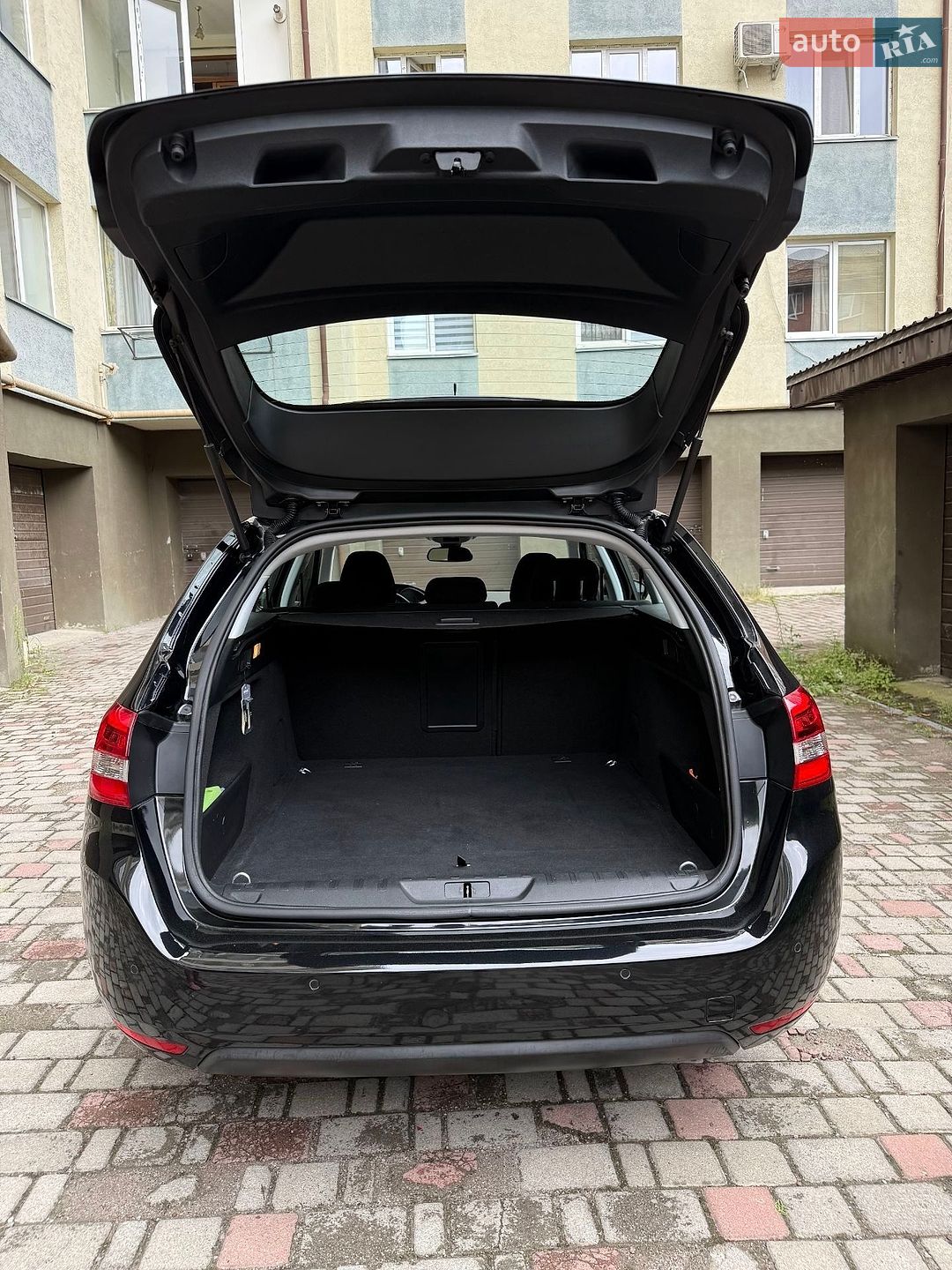 Peugeot 308 2019 VIN VF3LCYHZRKS521928 фото оголошення 14 з 16
