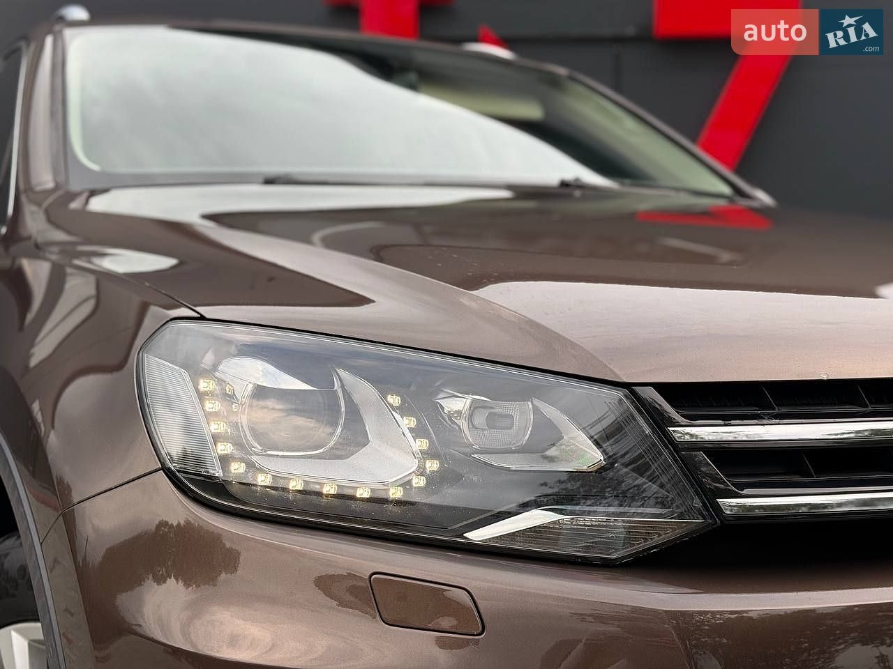 Volkswagen Touareg 2011 VIN WVGZZZ7PZBD006082 фото оголошення 11 з 66