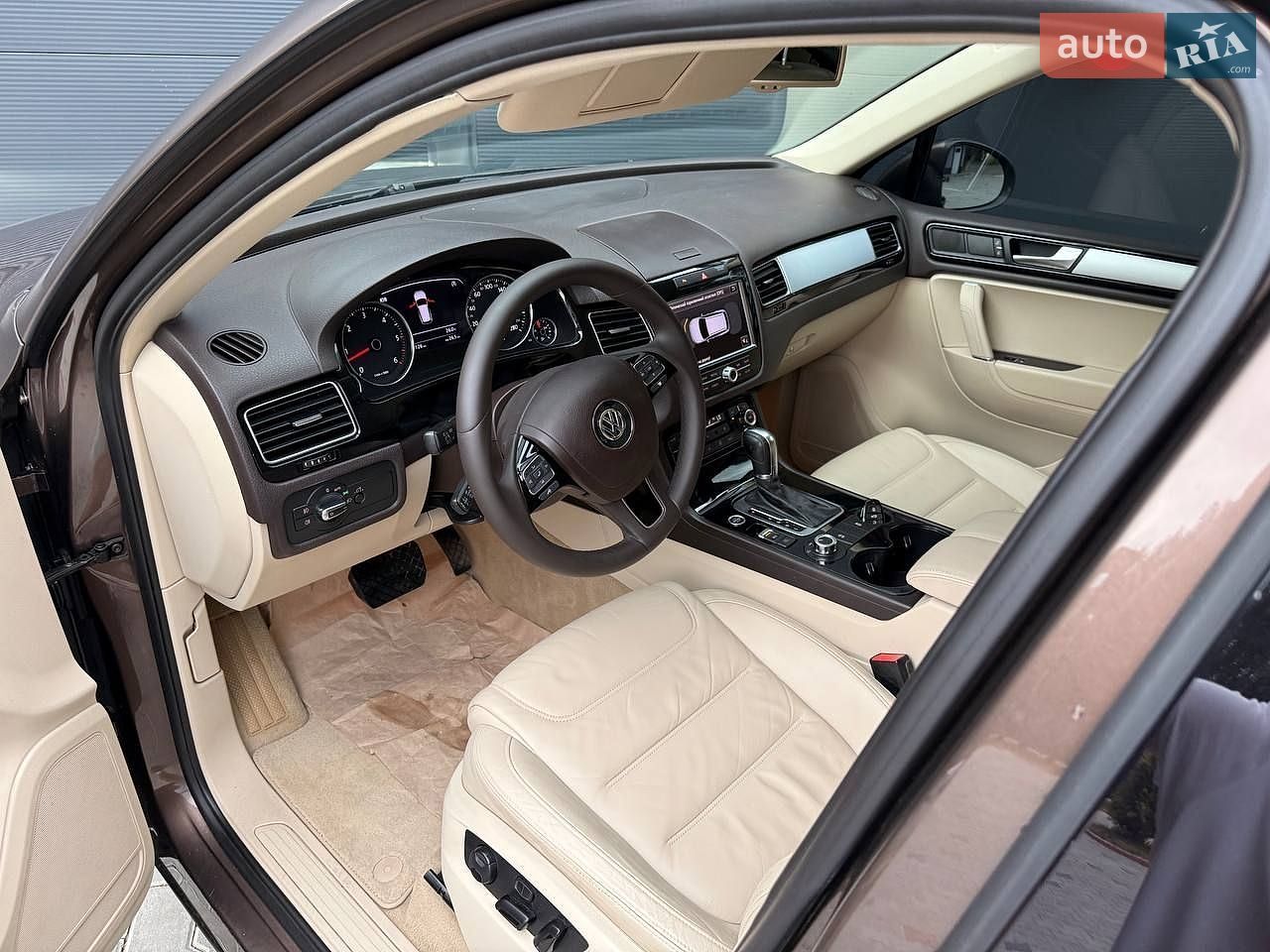Volkswagen Touareg 2011 VIN WVGZZZ7PZBD006082 фото оголошення 35 з 66