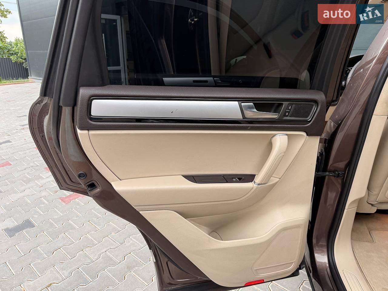 Volkswagen Touareg 2011 VIN WVGZZZ7PZBD006082 фото оголошення 43 з 66