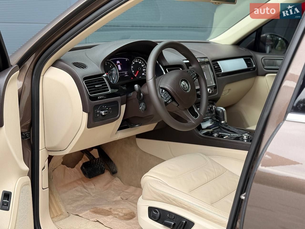 Volkswagen Touareg 2011 VIN WVGZZZ7PZBD006082 фото оголошення 49 з 66