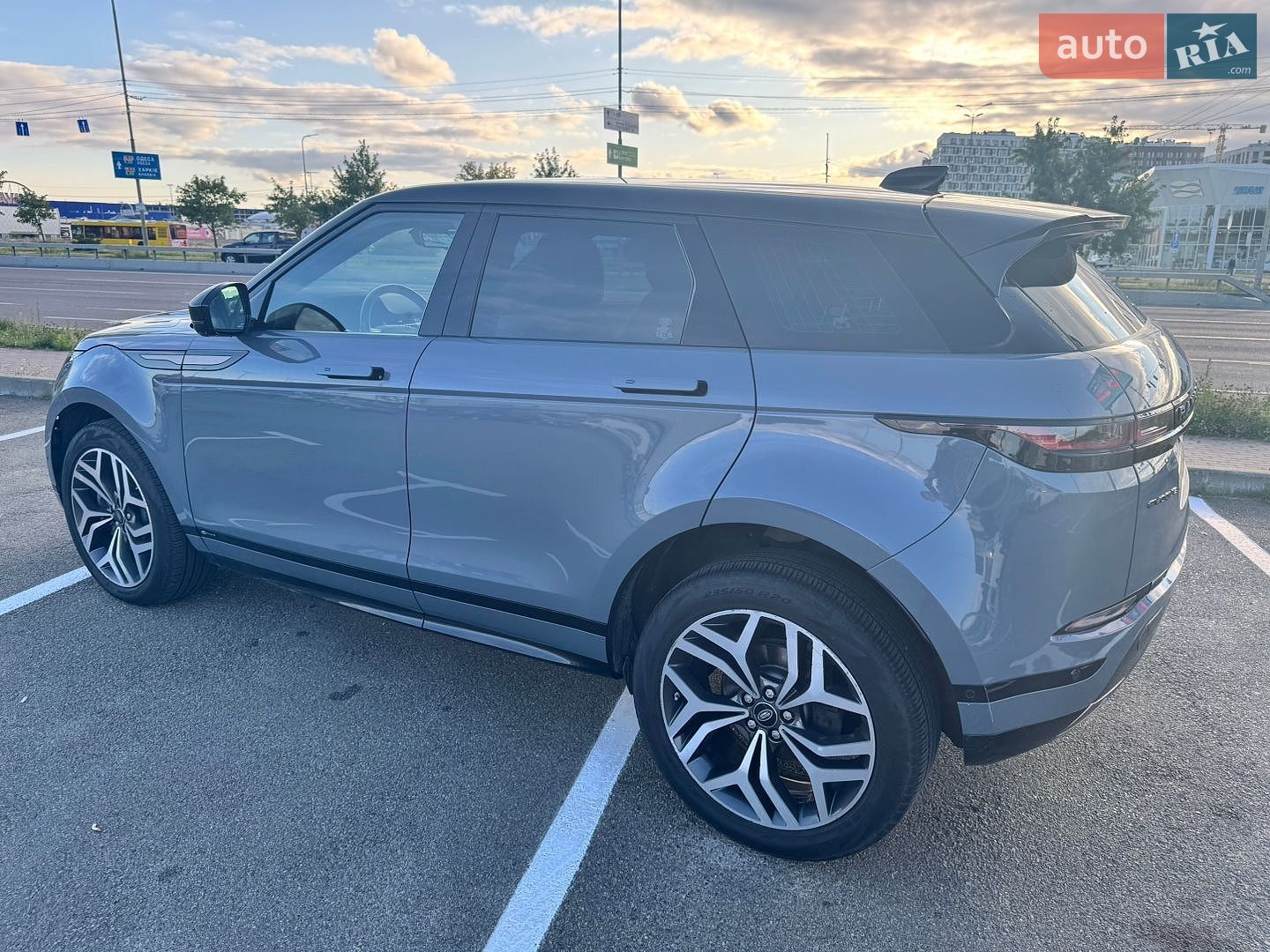 Land Rover Range Rover Evoque 2021 VIN SALZA2BN0MH130093 фото оголошення 8 з 23