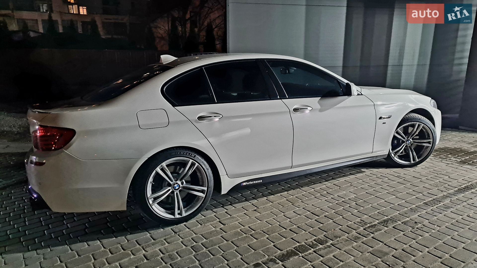 BMW 5 Series 2011 VIN WBAFR11070C858940 фото оголошення 15 з 44