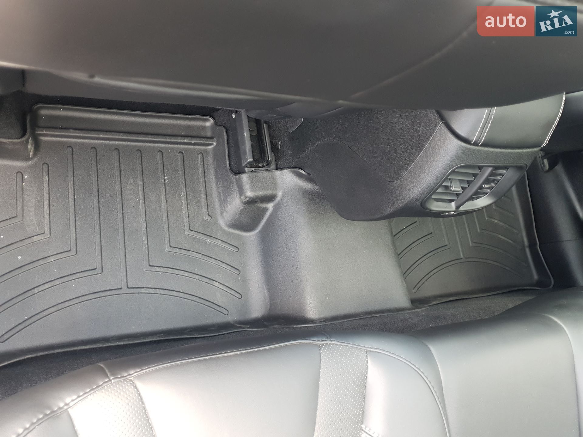 Jeep Cherokee 2021 VIN 1C4PJMMX6MD194722 фото оголошення 25 з 38