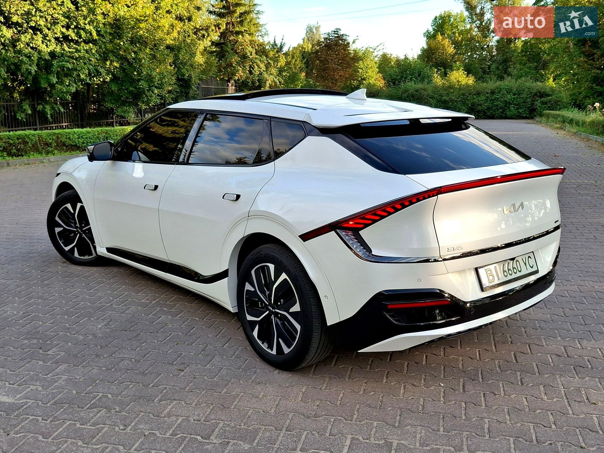 Kia EV6 2023 VIN KNDC44LA8P5126598 фото оголошення 10 з 71