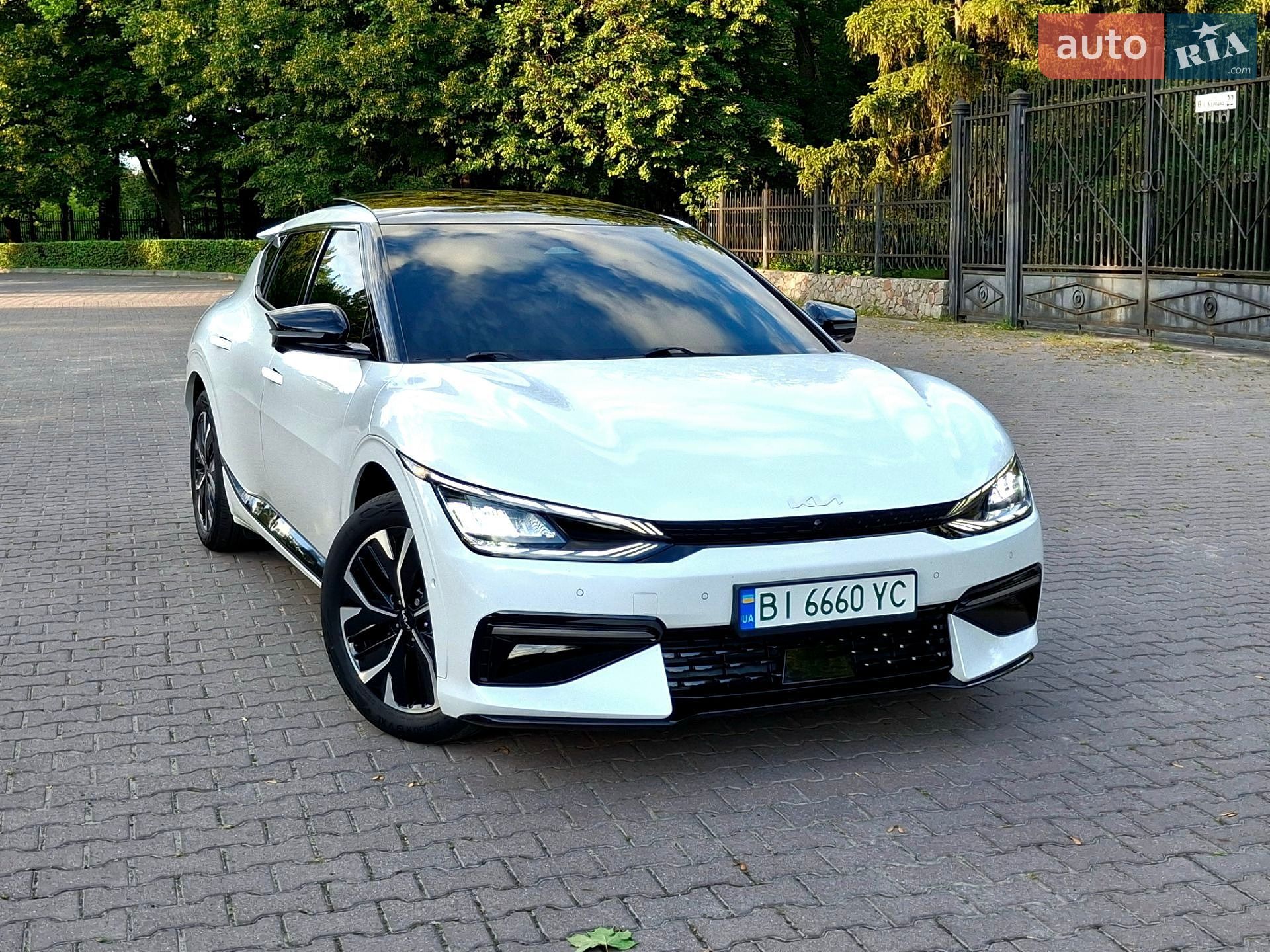 Kia EV6 2023 VIN KNDC44LA8P5126598 фото оголошення 5 з 71