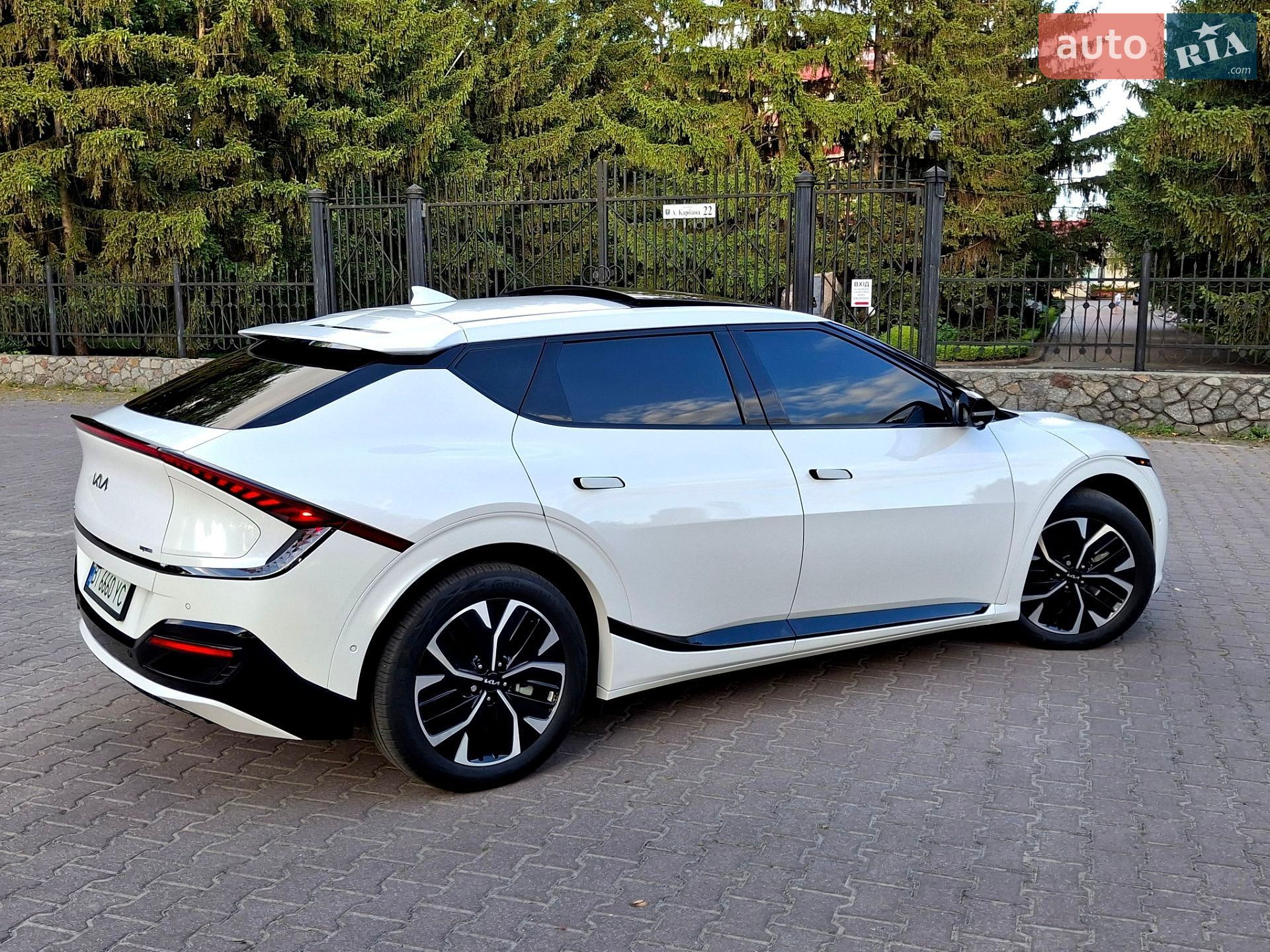 Kia EV6 2023 VIN KNDC44LA8P5126598 фото оголошення 12 з 71