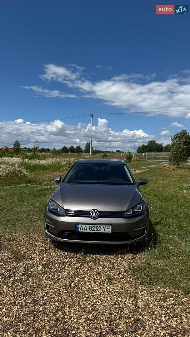 Volkswagen e-Golf 2014 VIN WVWZZZAUZFW903868 фото оголошення 2 з 5