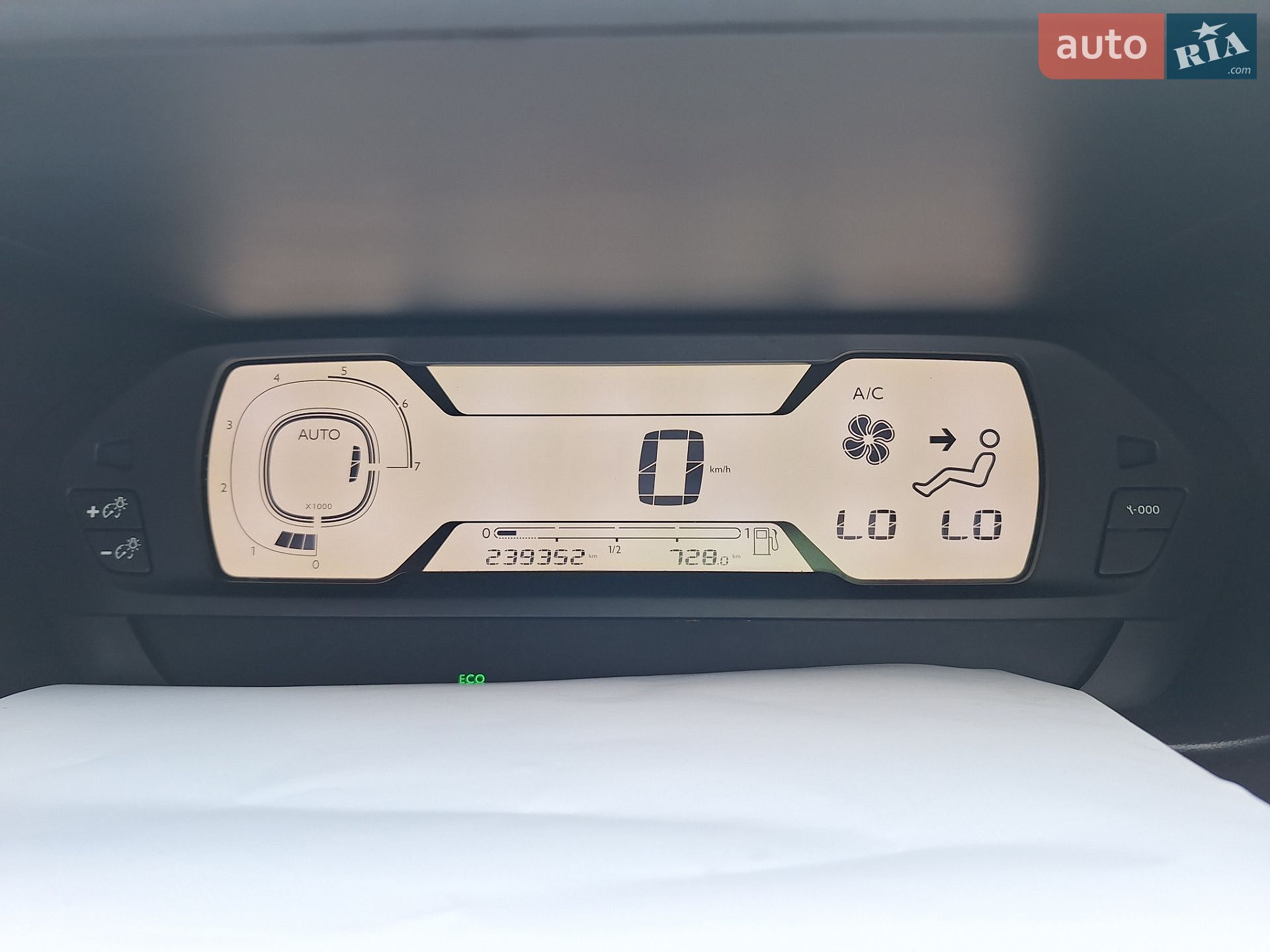 Citroen C4 Picasso 2014 VIN VF73D9HC8EJ529157 фото оголошення 12 з 17