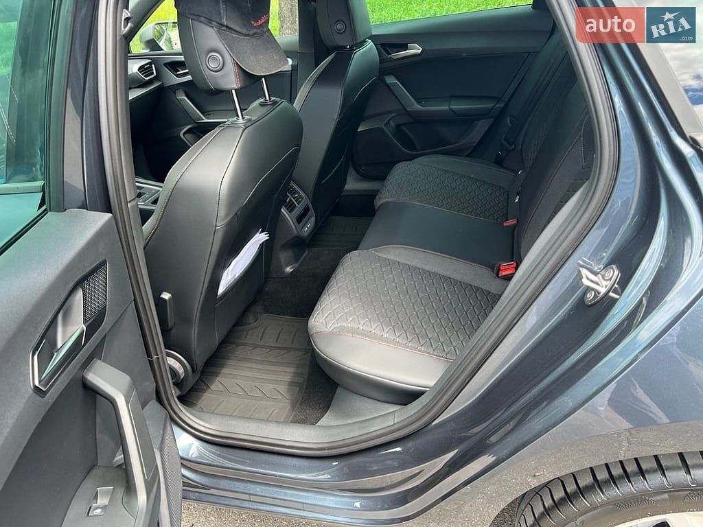 SEAT Leon 2025 VIN VSSZZZKL2SR121215 фото оголошення 16 з 17