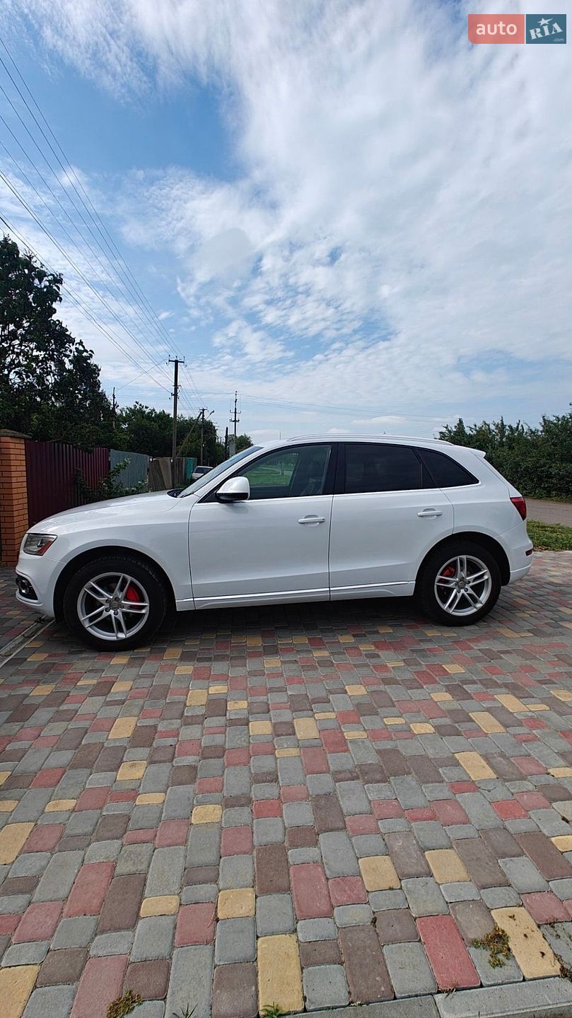 Audi Q5 2014 VIN WA1LFAFP3EA074921 фото оголошення 2 з 14