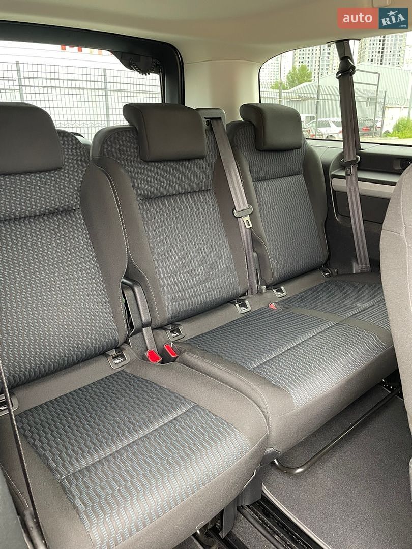 Opel Zafira Life 2023 VIN VXEVEEHZ7PZ008899 фото оголошення 18 з 47
