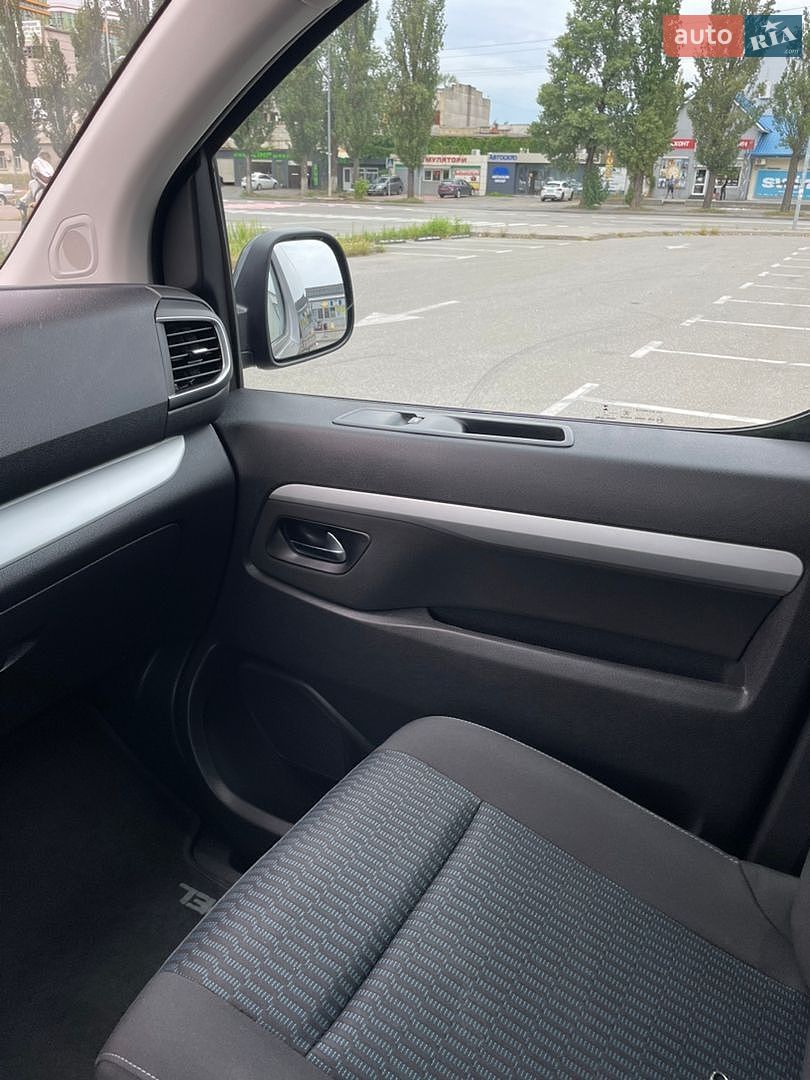 Opel Zafira Life 2023 VIN VXEVEEHZ7PZ008899 фото оголошення 42 з 47
