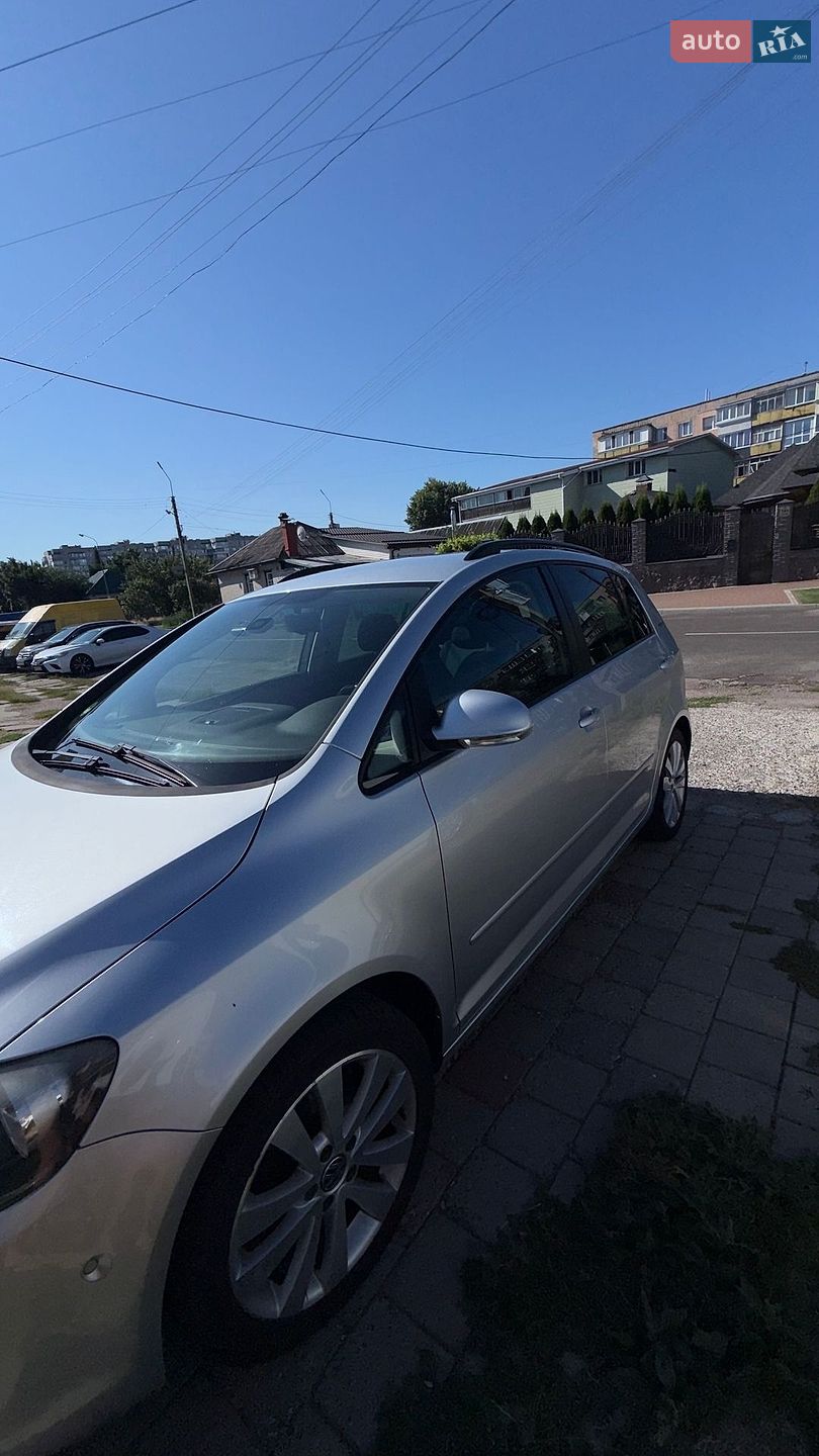 Volkswagen Golf Plus 2010 VIN WVWZZZ1KZAW601050 фото оголошення 2 з 12