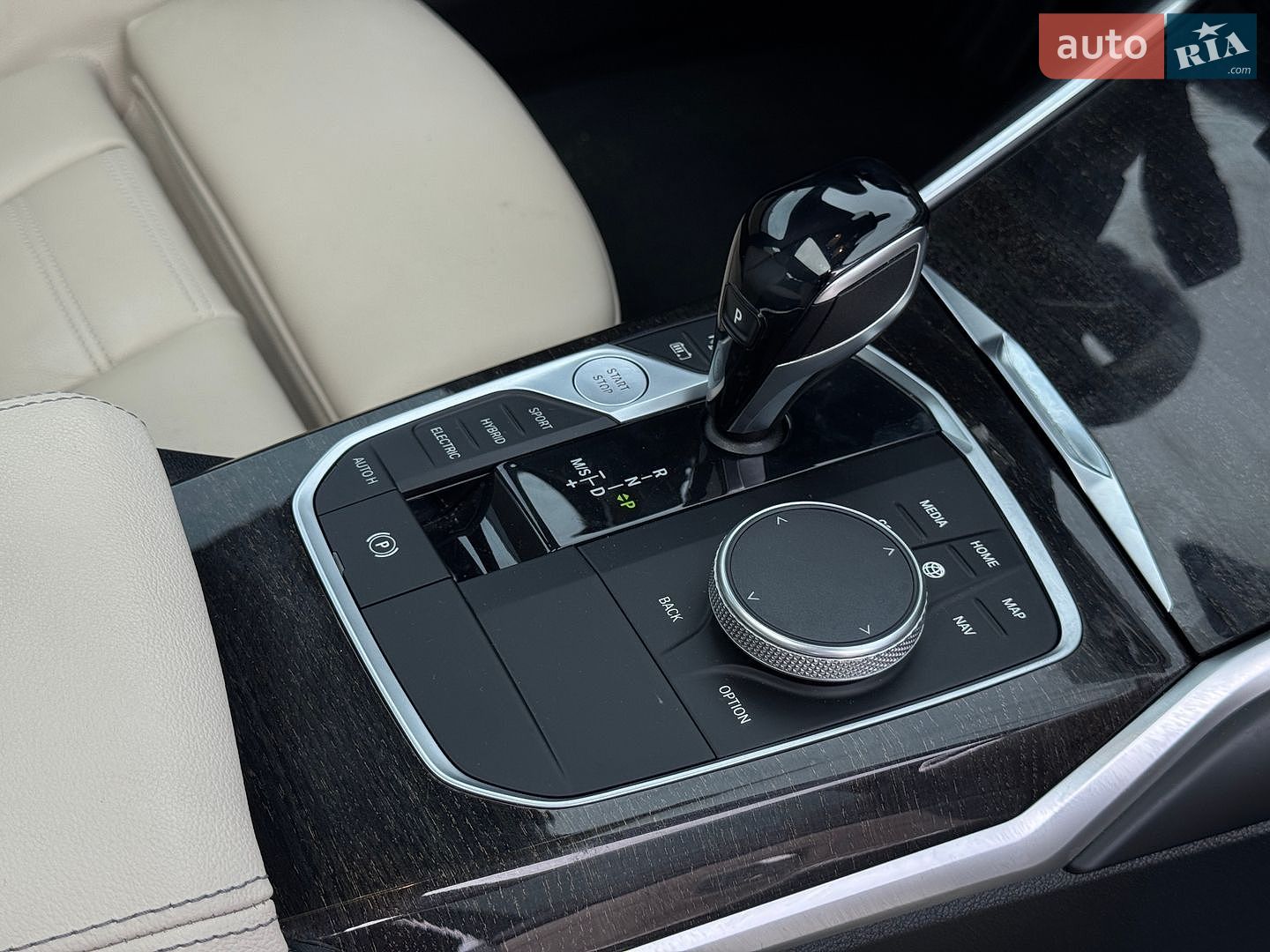 BMW 3 Series 2021 VIN 3MW5P7J09M8B75848 фото оголошення 24 з 27