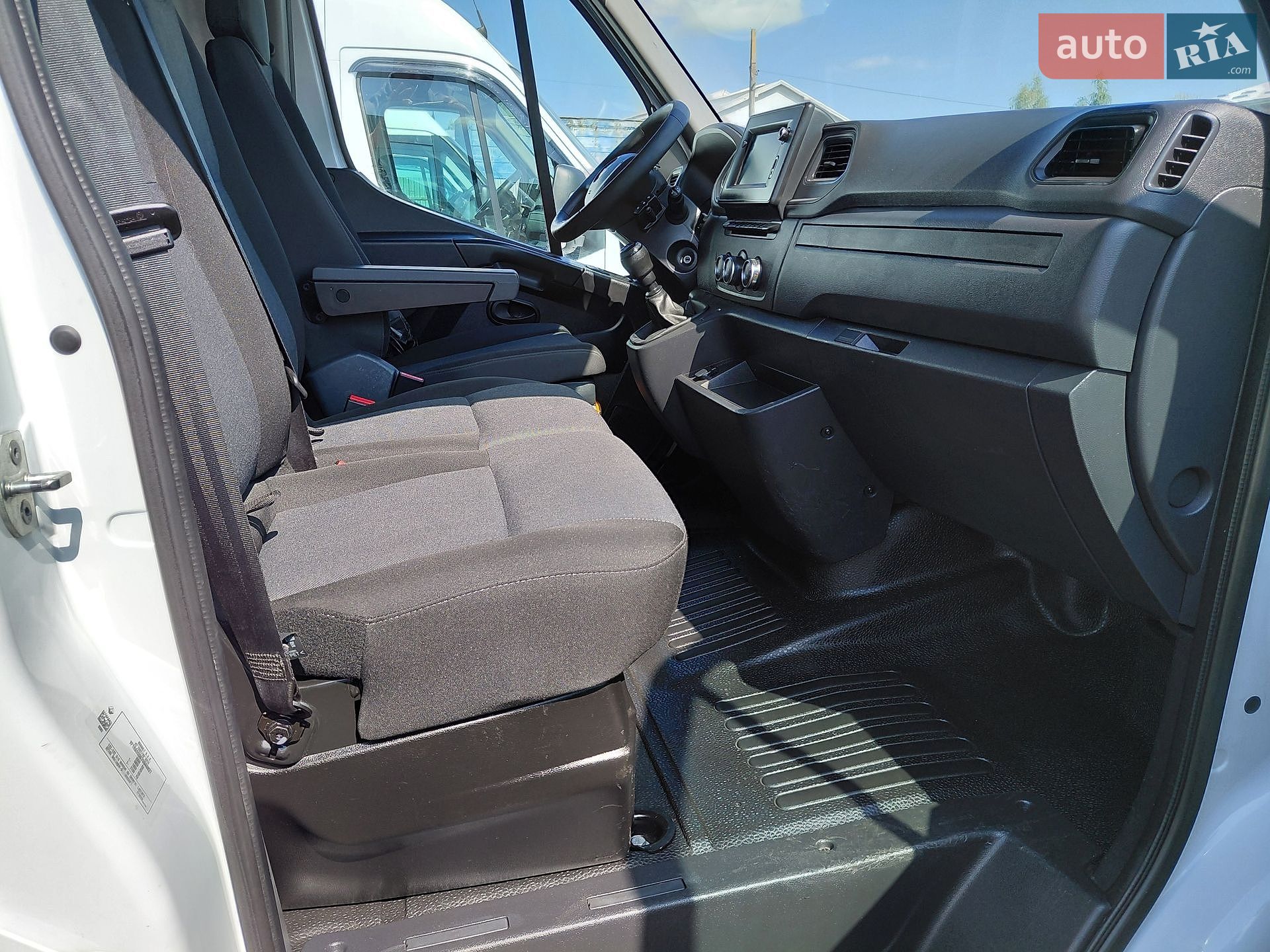 Renault Master 2024 VIN VF1MA000670946837 фото оголошення 34 з 54