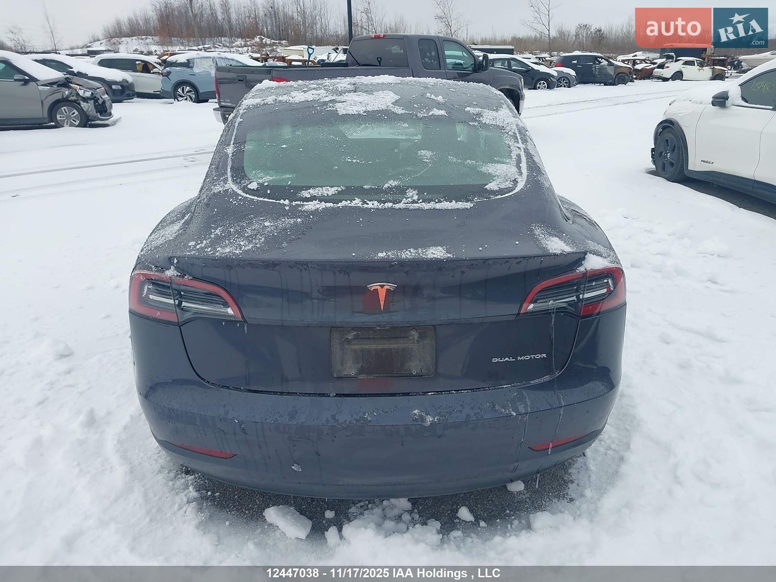 Tesla Model 3 2023 VIN 5YJ3E1EB7PF681140 фото оголошення 2 з 78