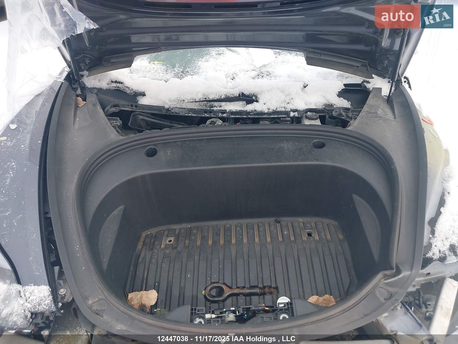 Tesla Model 3 2023 VIN 5YJ3E1EB7PF681140 фото оголошення 6 з 78