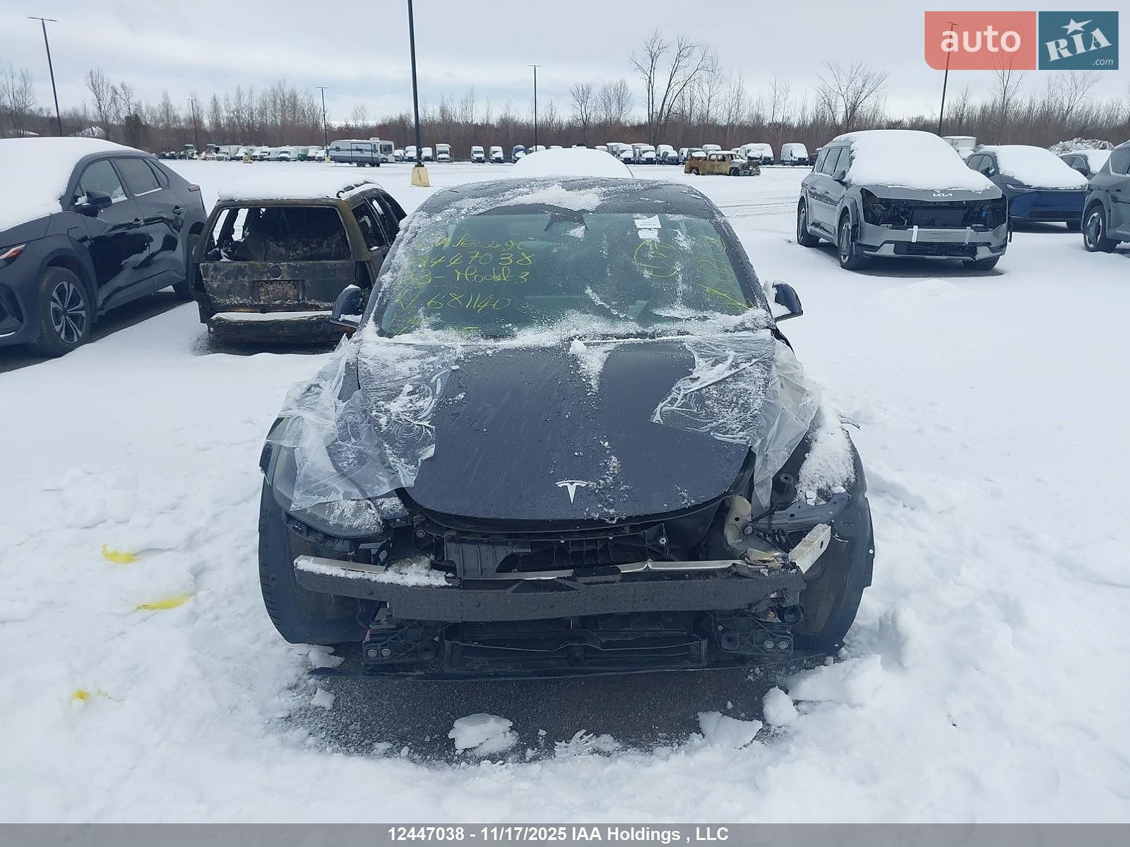 Tesla Model 3 2023 VIN 5YJ3E1EB7PF681140 фото оголошення 12 з 78