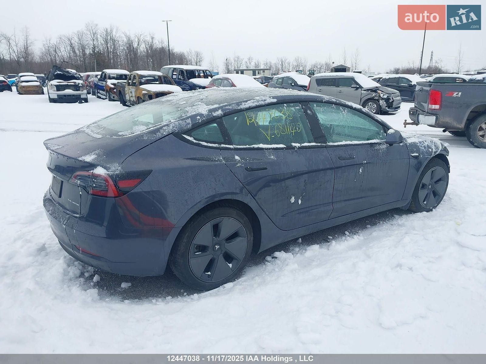 Tesla Model 3 2023 VIN 5YJ3E1EB7PF681140 фото оголошення 14 з 78