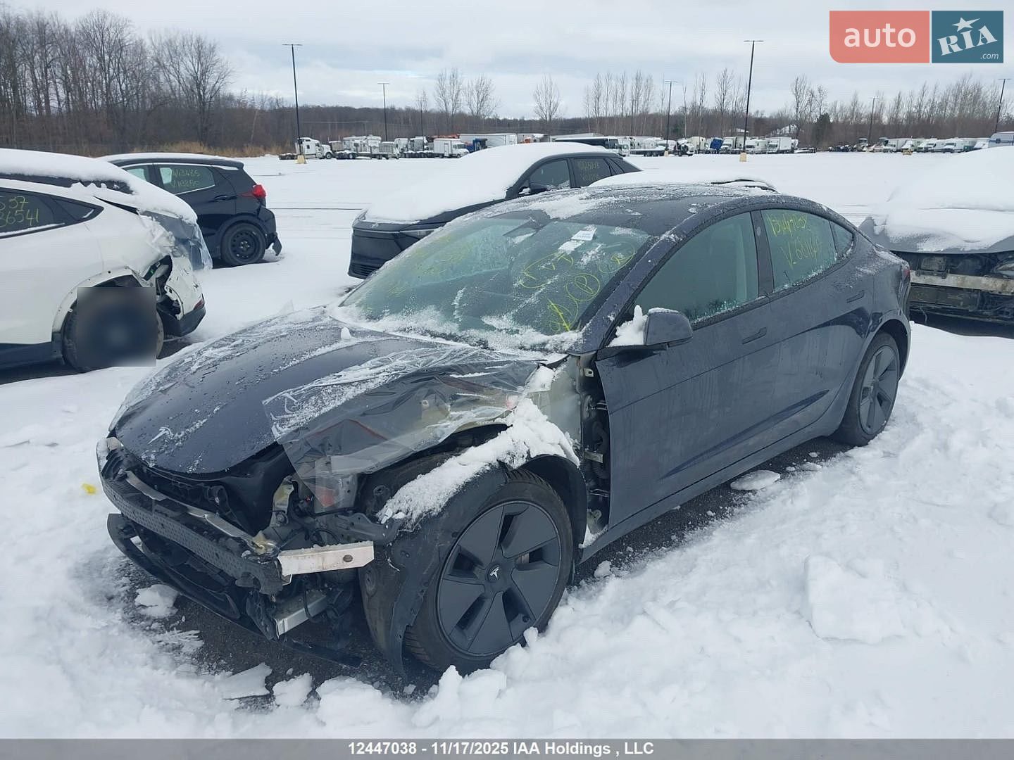 Tesla Model 3 2023 VIN 5YJ3E1EB7PF681140 фото оголошення 16 з 78