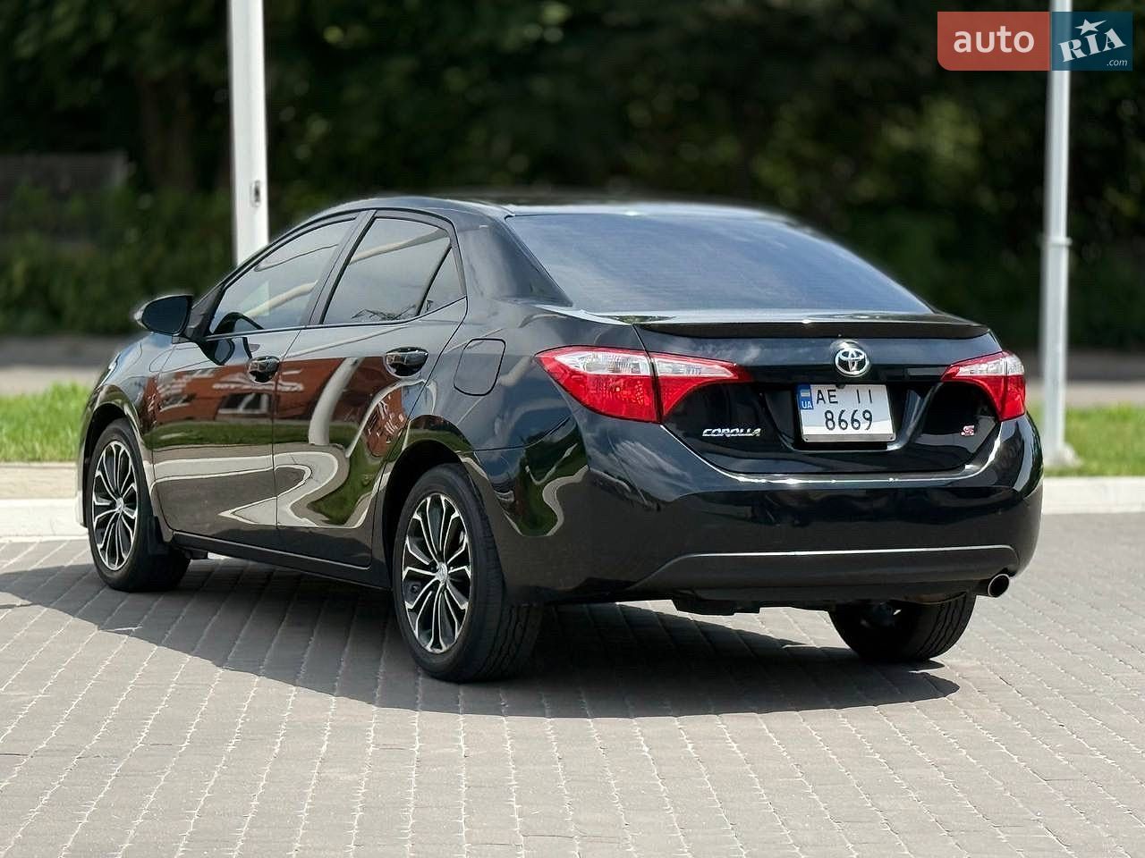 Toyota Corolla 2014 VIN 5YFBURHE3FP225948 фото оголошення 6 з 31
