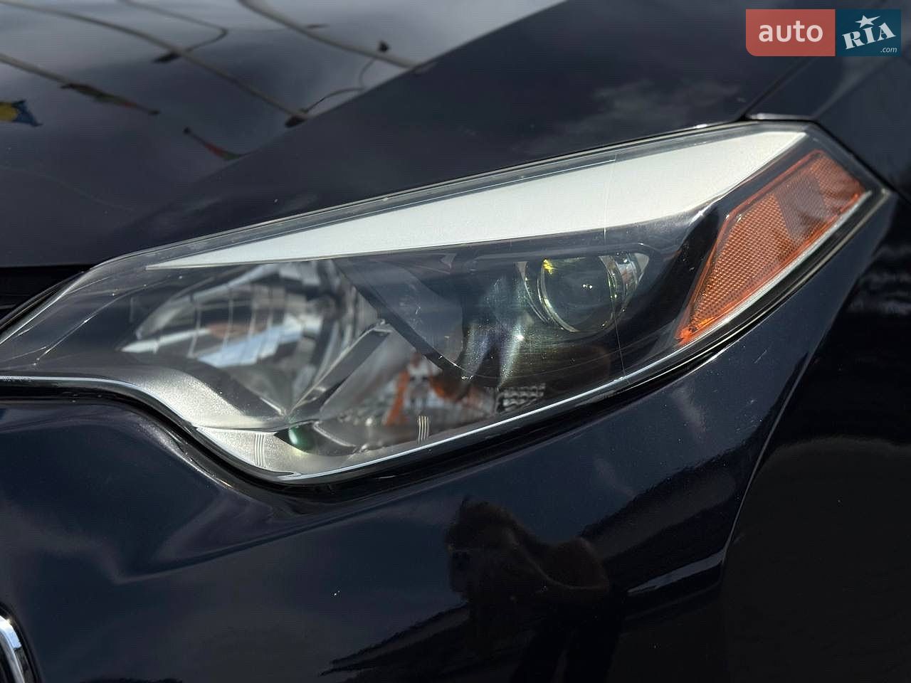 Toyota Corolla 2014 VIN 5YFBURHE3FP225948 фото оголошення 9 з 31