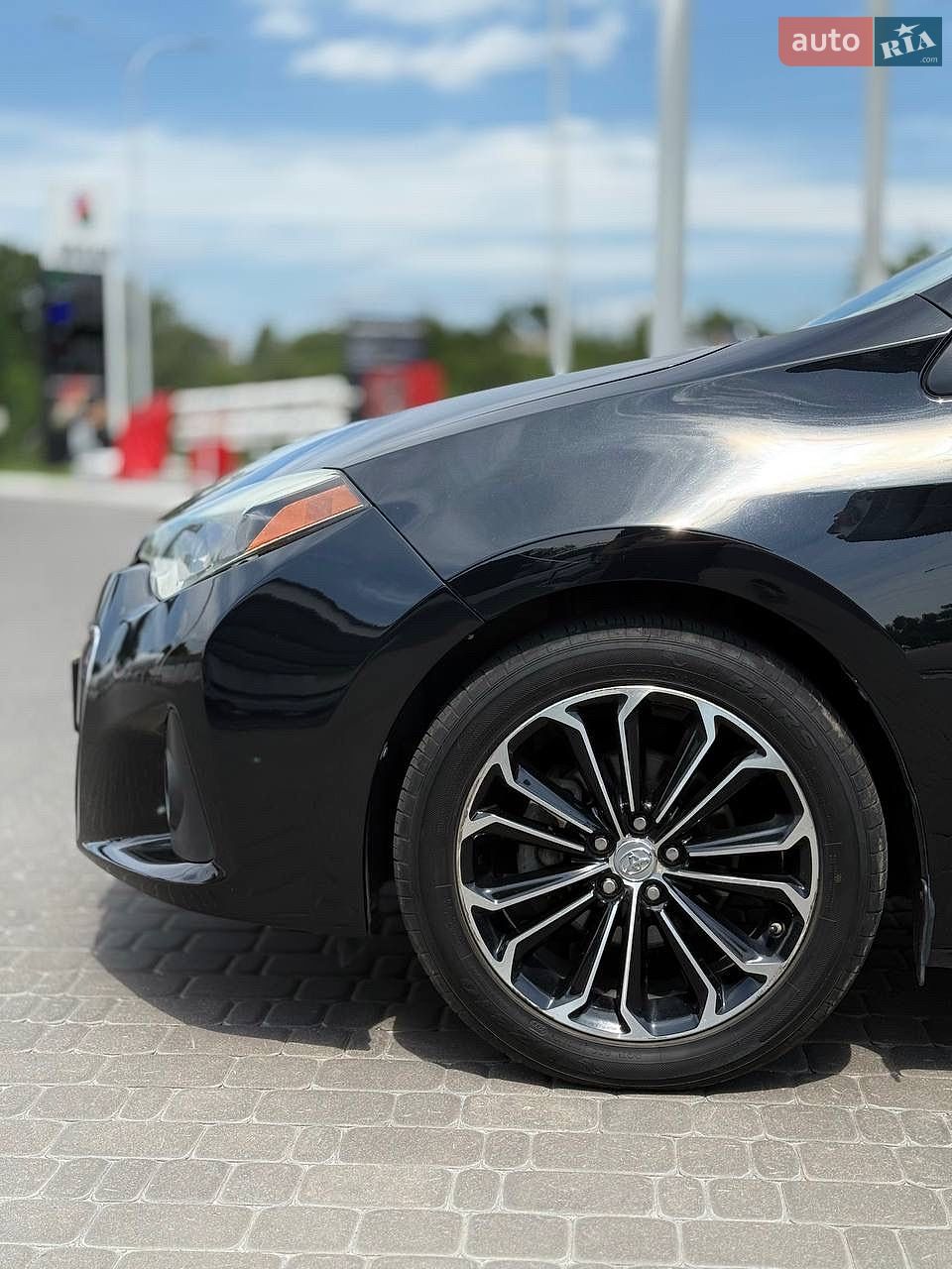 Toyota Corolla 2014 VIN 5YFBURHE3FP225948 фото оголошення 8 з 31